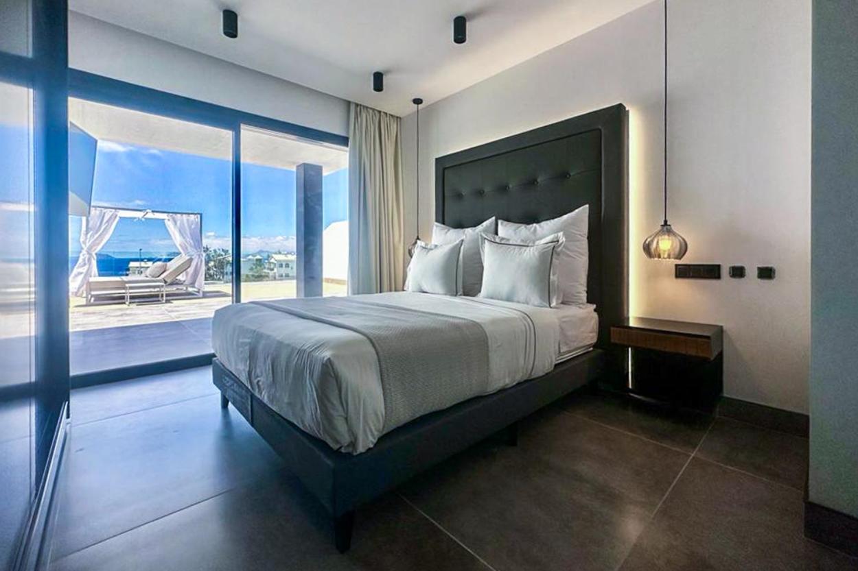 Villa Infinity