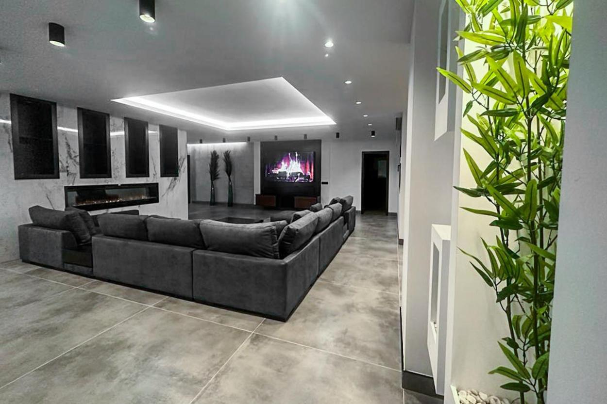 Villa Infinity