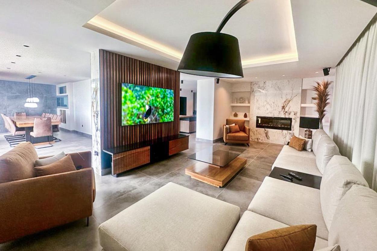 Villa Infinity