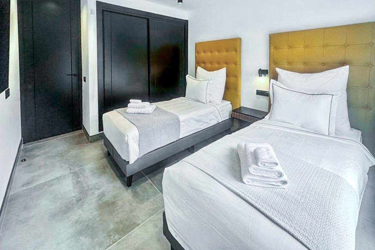 Villa Infinity