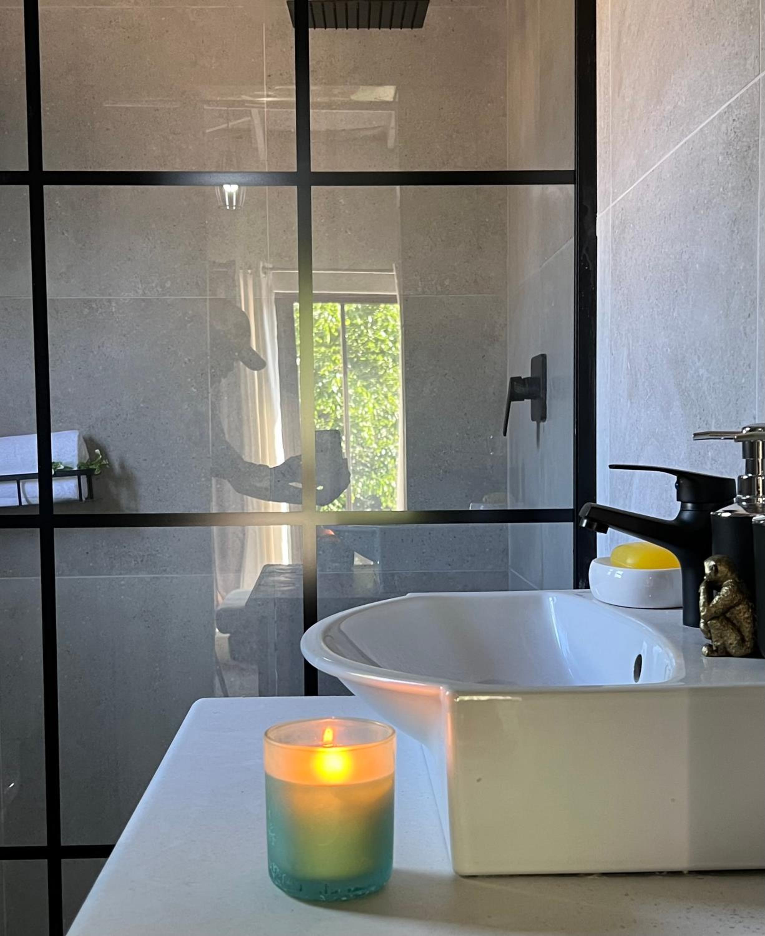 Johannesburg Vacations - Luxury apt walk to Melrose Arch 10 - Property Image 15