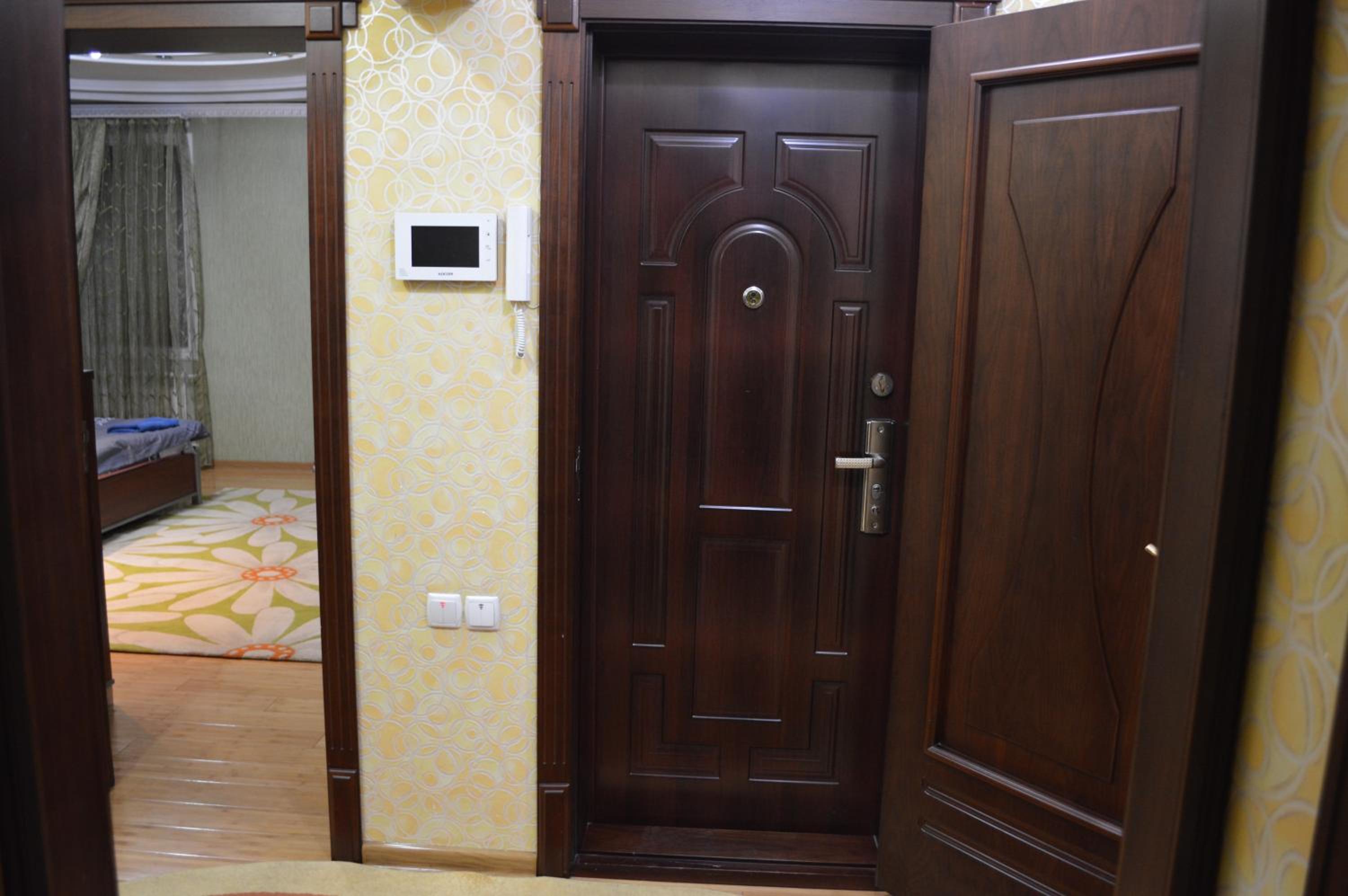 CHEKHOV APARTMENT