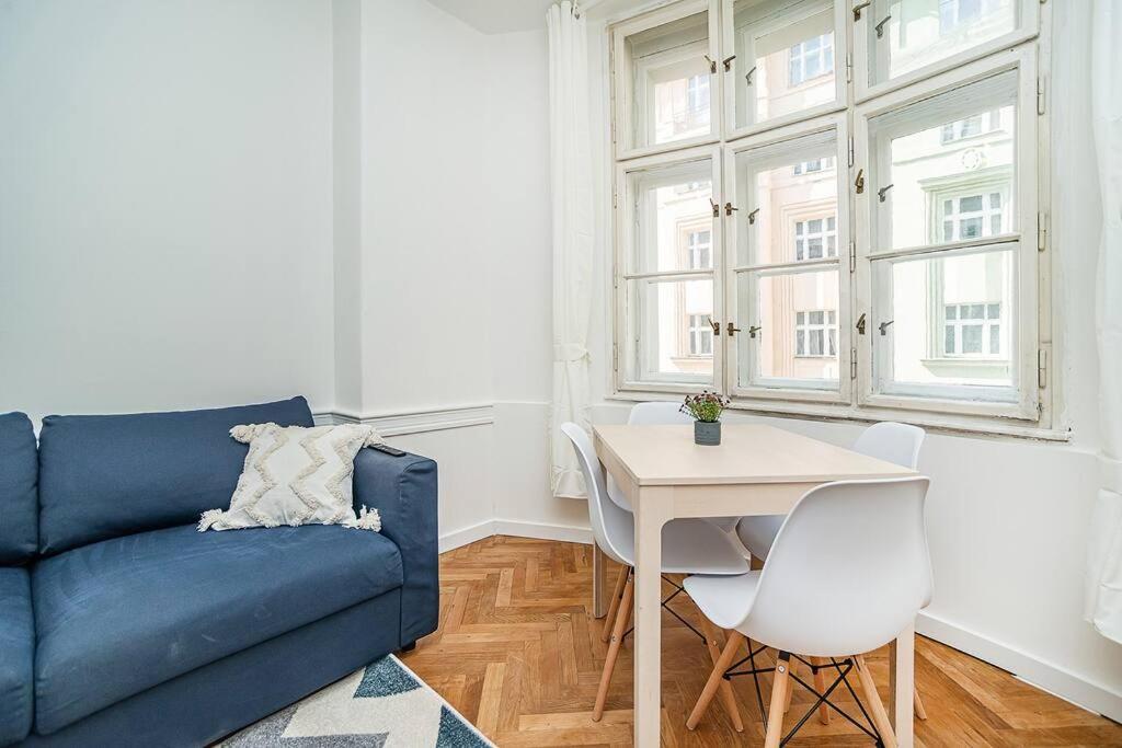Cozy apartment in hipster area