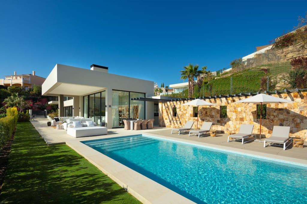 Villa Anamaya in Nueva Andalucia