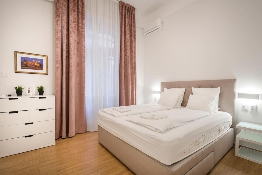 Klauzál Garden city studio K21 view 2