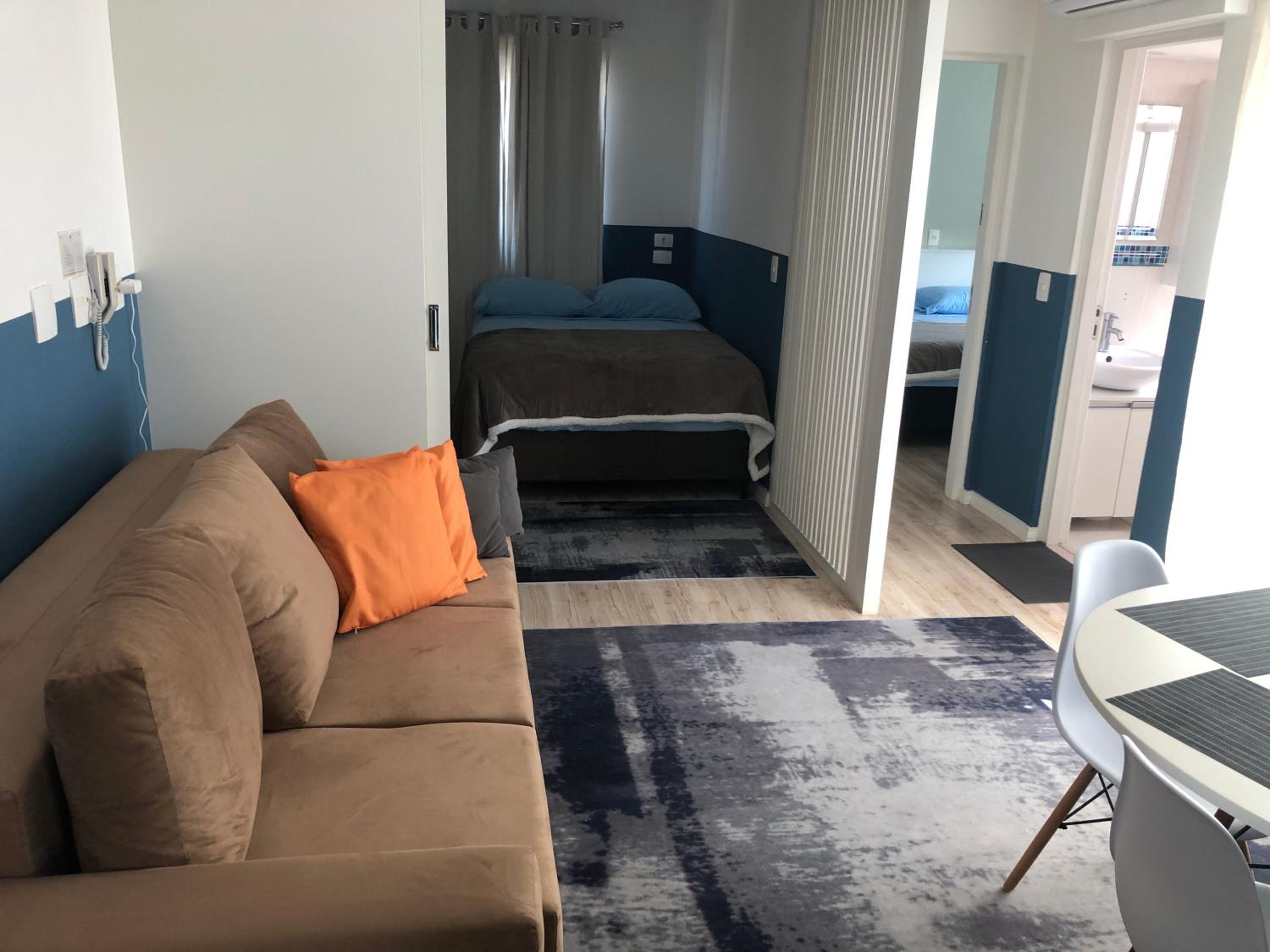 Apartamento amplo, próximo de tudo!
