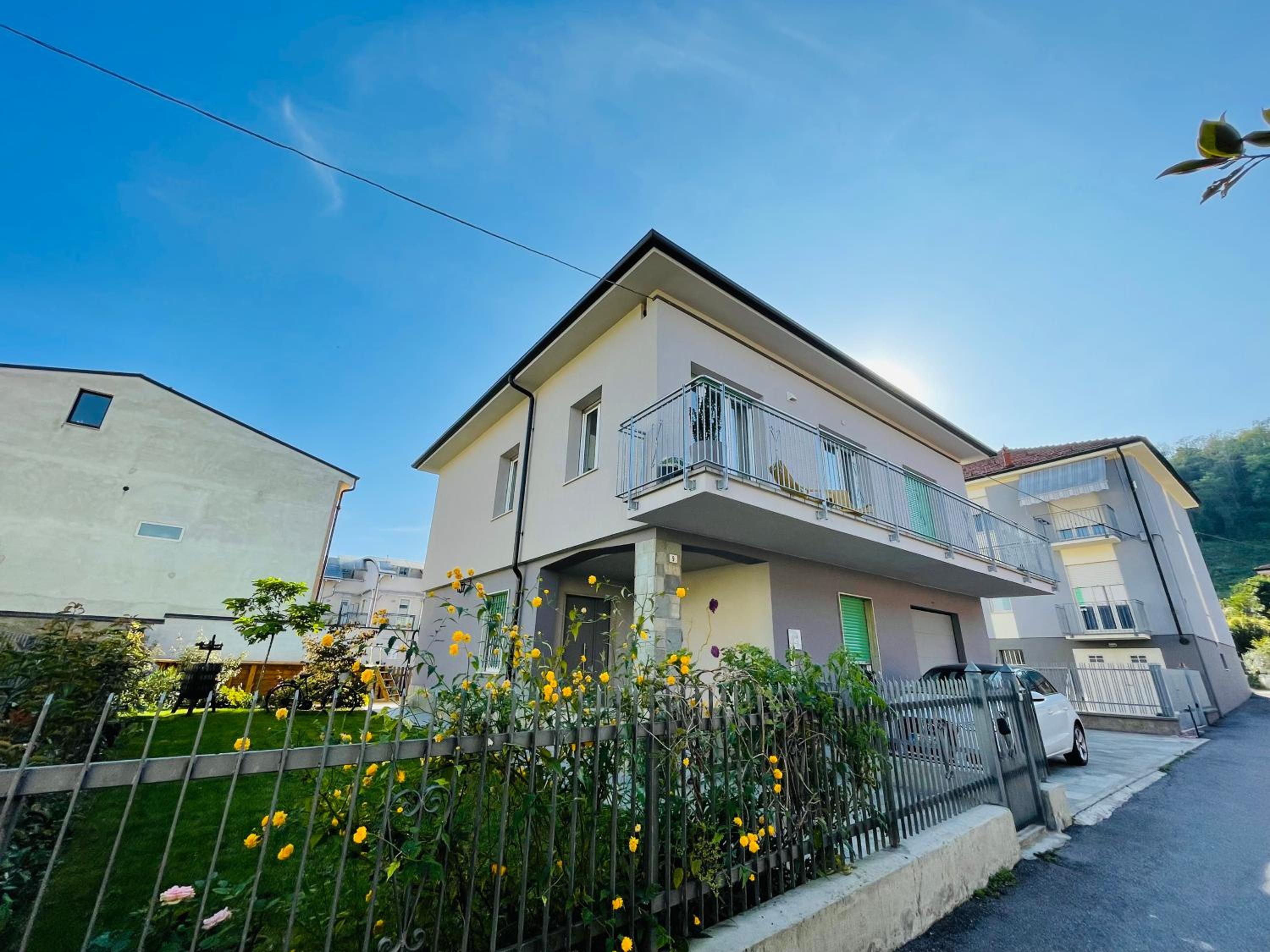 Hotel Casa Piero, relax e piscina privata tra le colline delle Langhe - Image 1