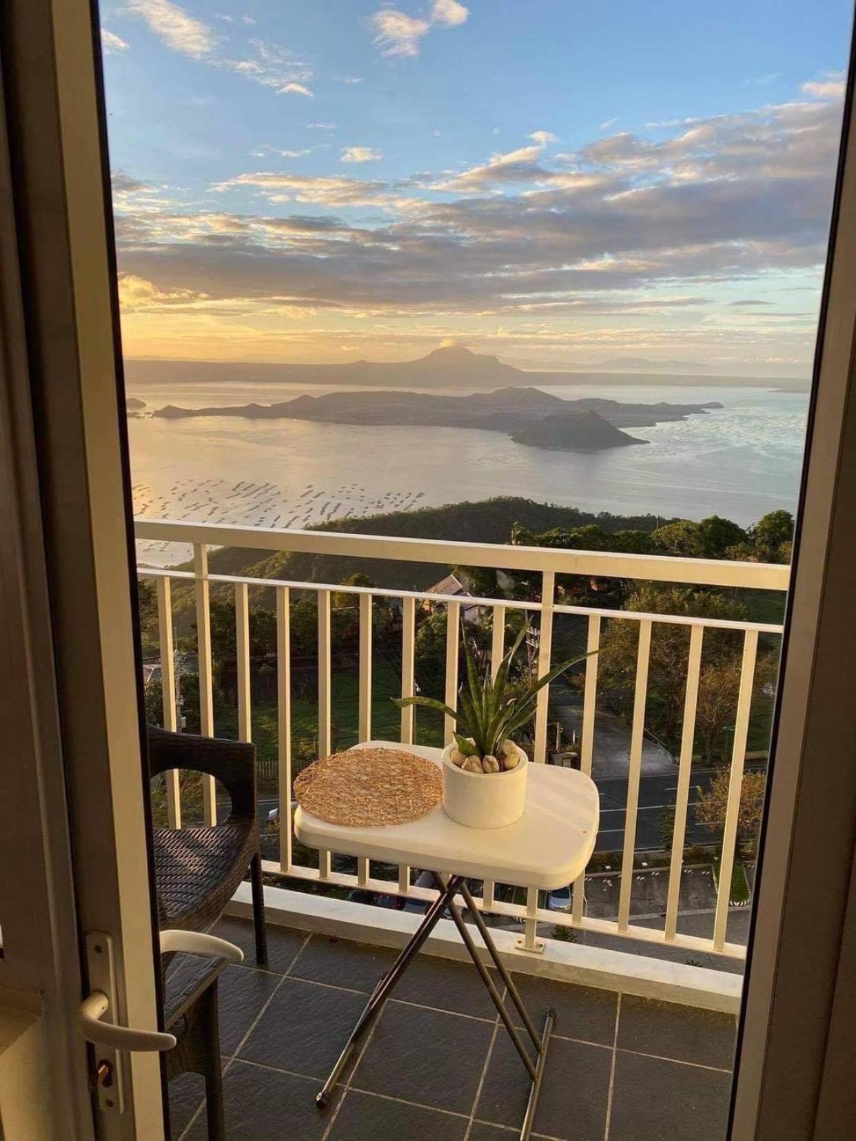 Taal View Condo by Liza view 3