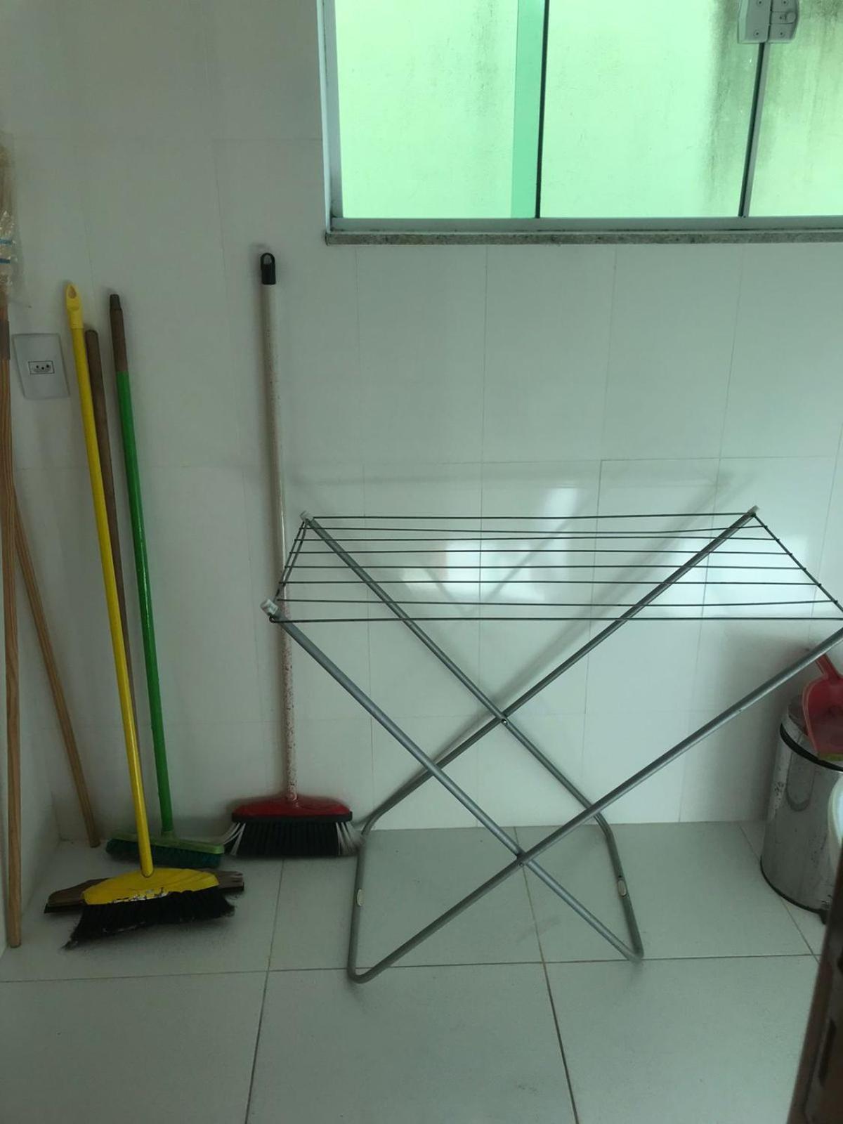 Casa de vidro com vista para a Mata Atlântica no Centro de Miguel Pereira