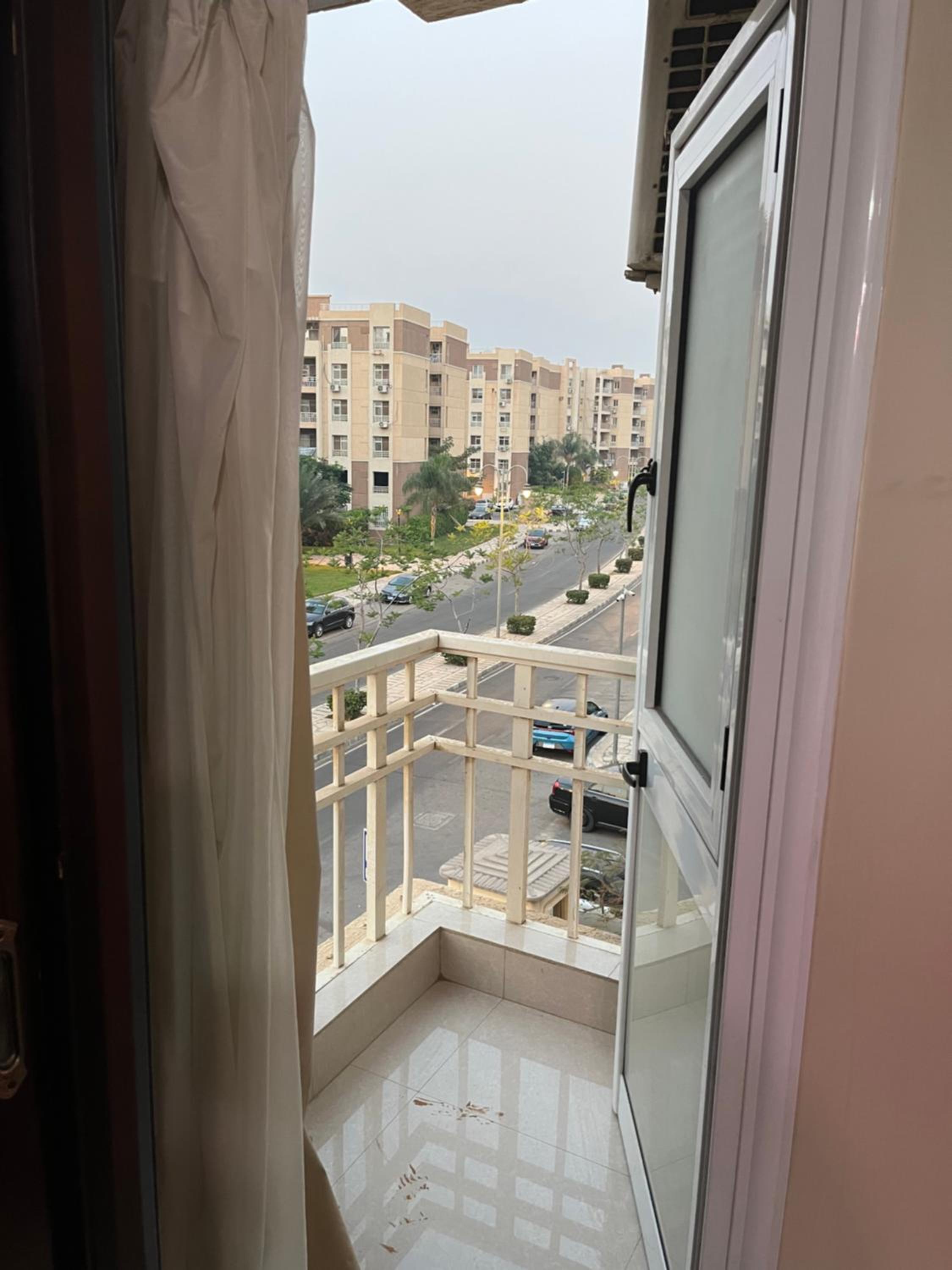 Comfortable apartment near service area &South Park &Bus station