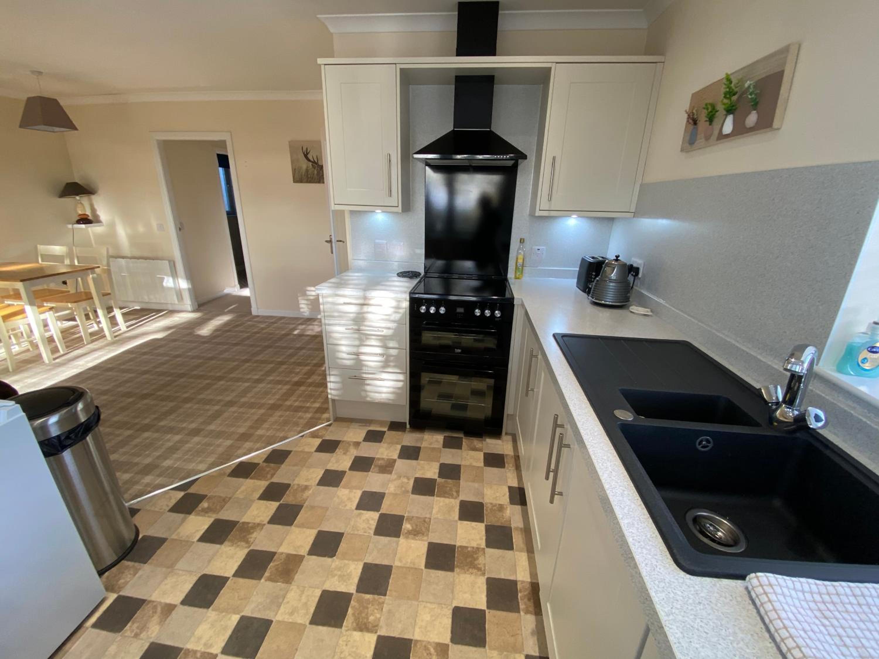 The Lodge at Woodend view 4