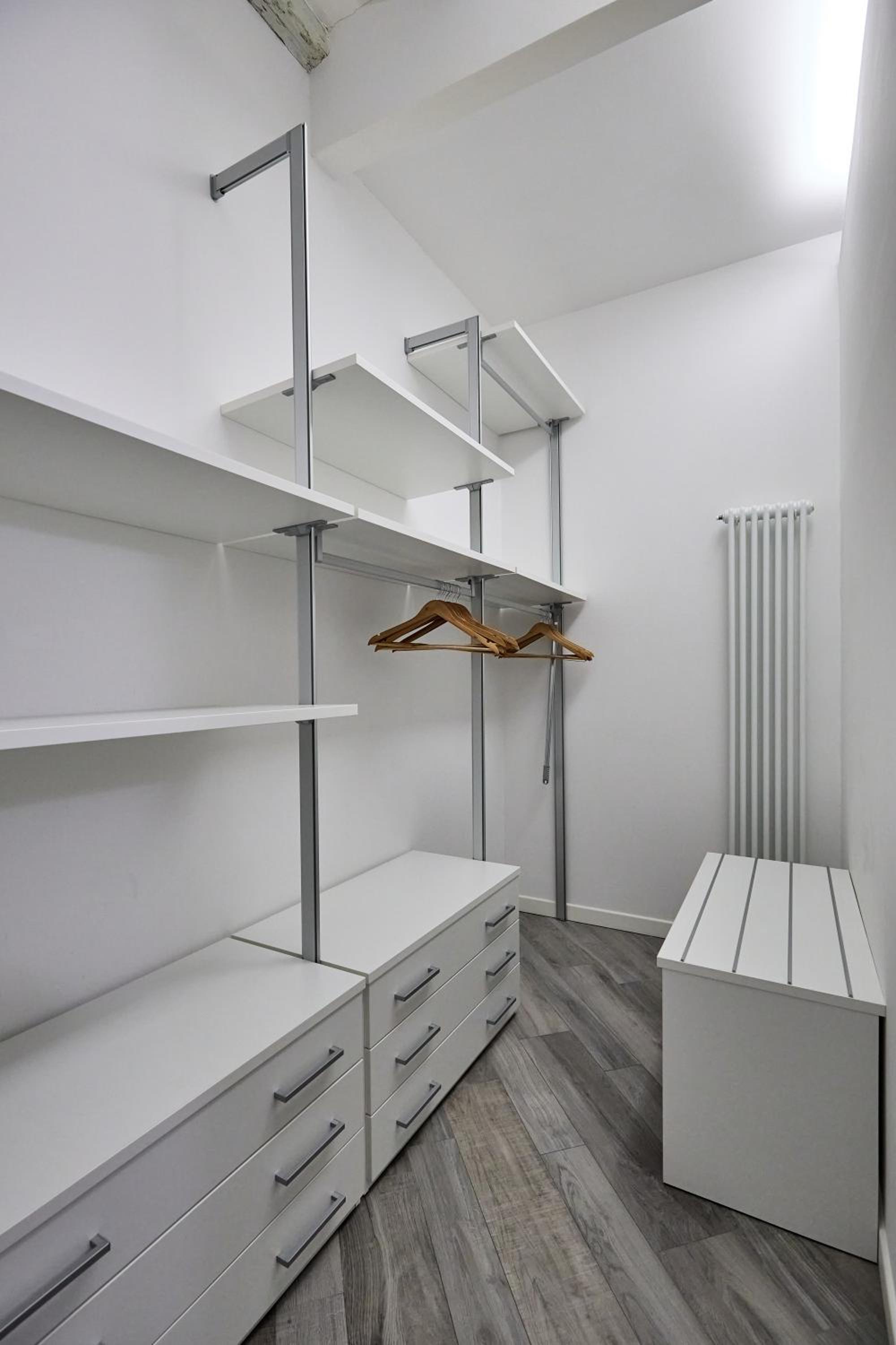 LA TORRE LUNGA -Smart Working- 150 m dalle-from Due Torri-Two Towers view 2