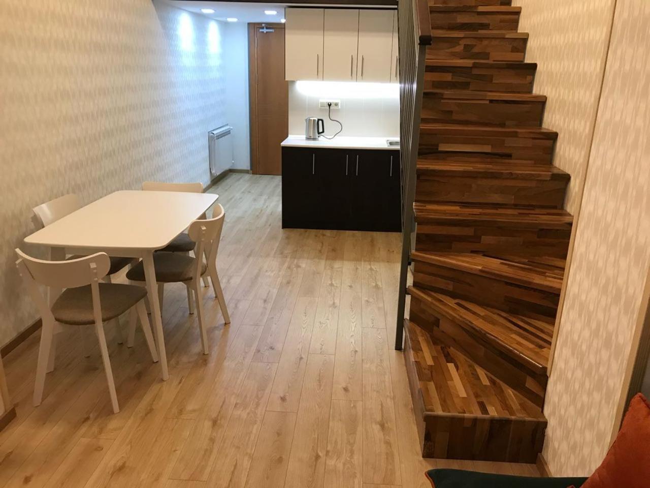 Tovstonogovi Street Apartment