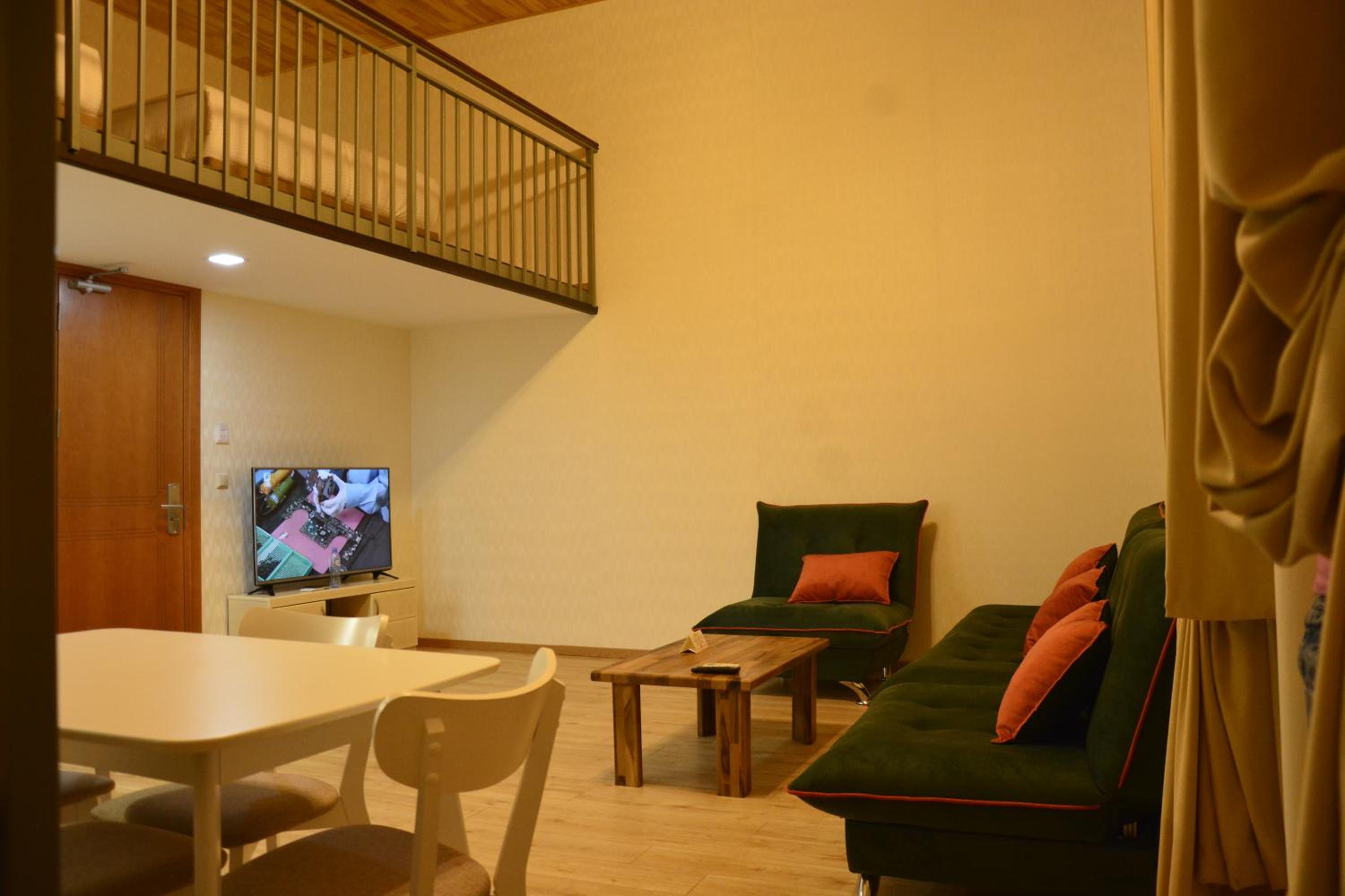 Tovstonogovi Street Apartment