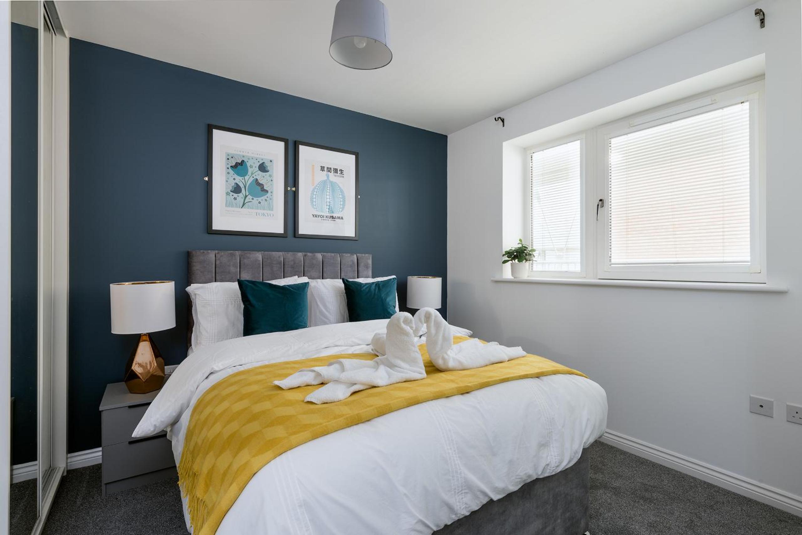 Central 1-Bed perfect for you By Valore Property Services view 2