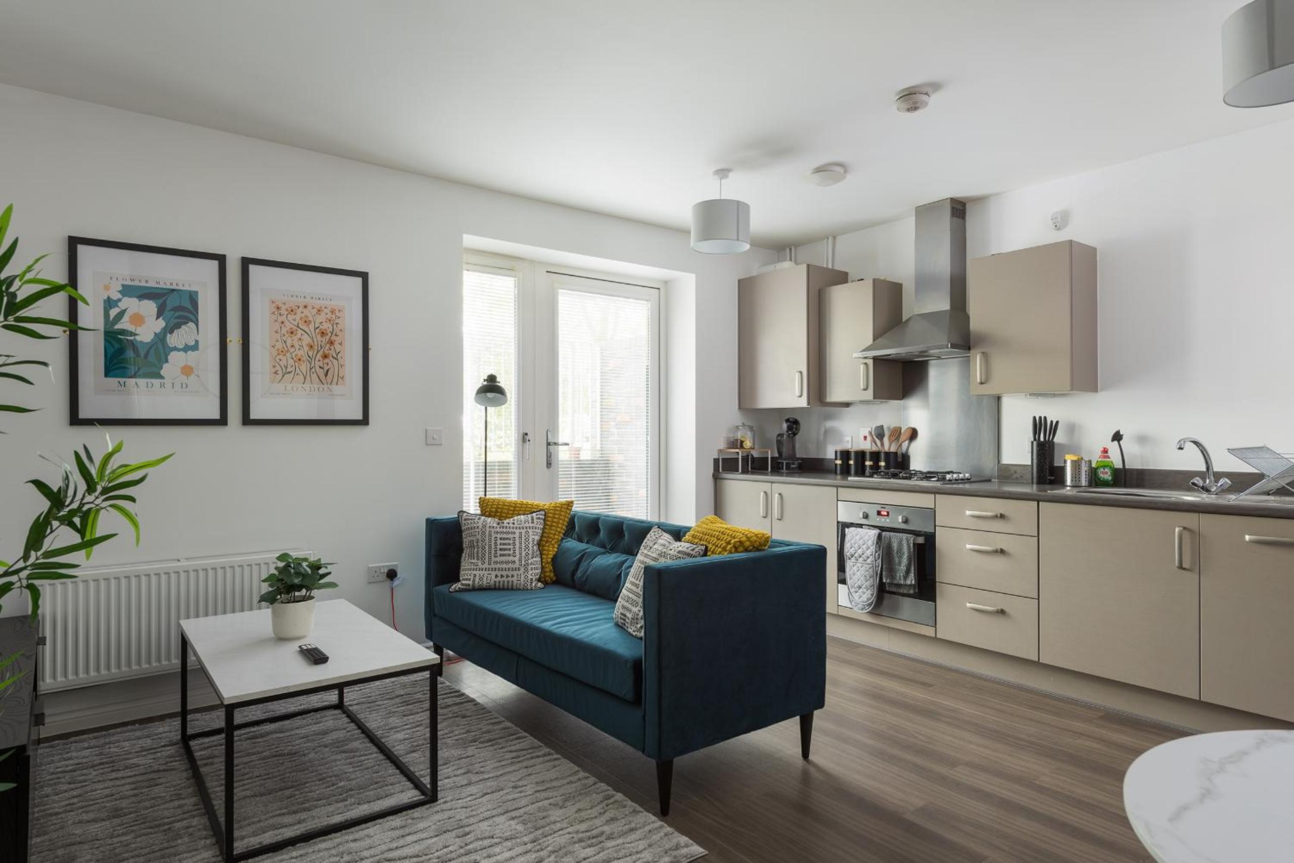 Central 1-Bed perfect for you By Valore Property Services view 3