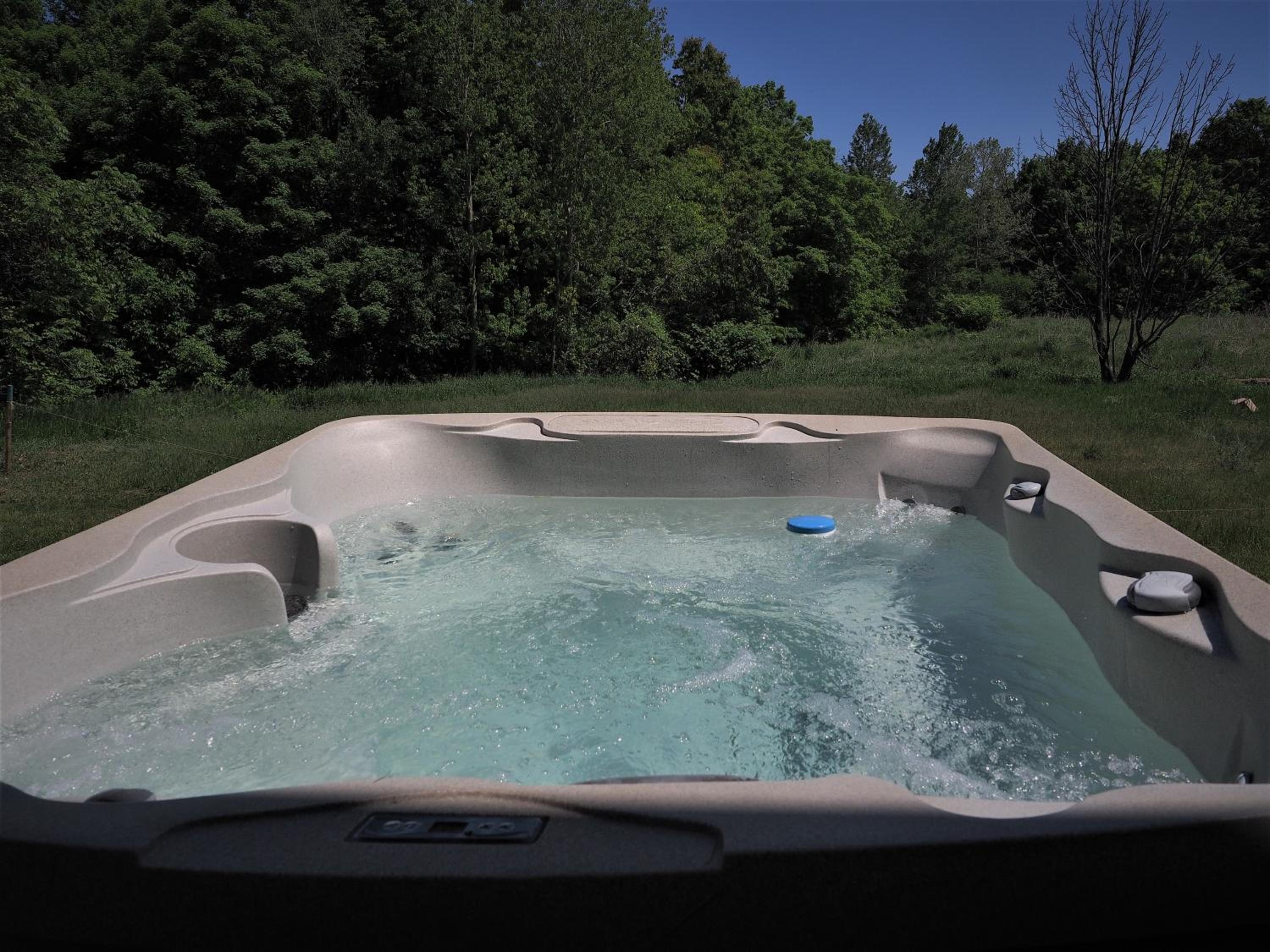 Gateside Chalets Expansive 6 Bedroom Hot Tub Near Village Blue Mountain