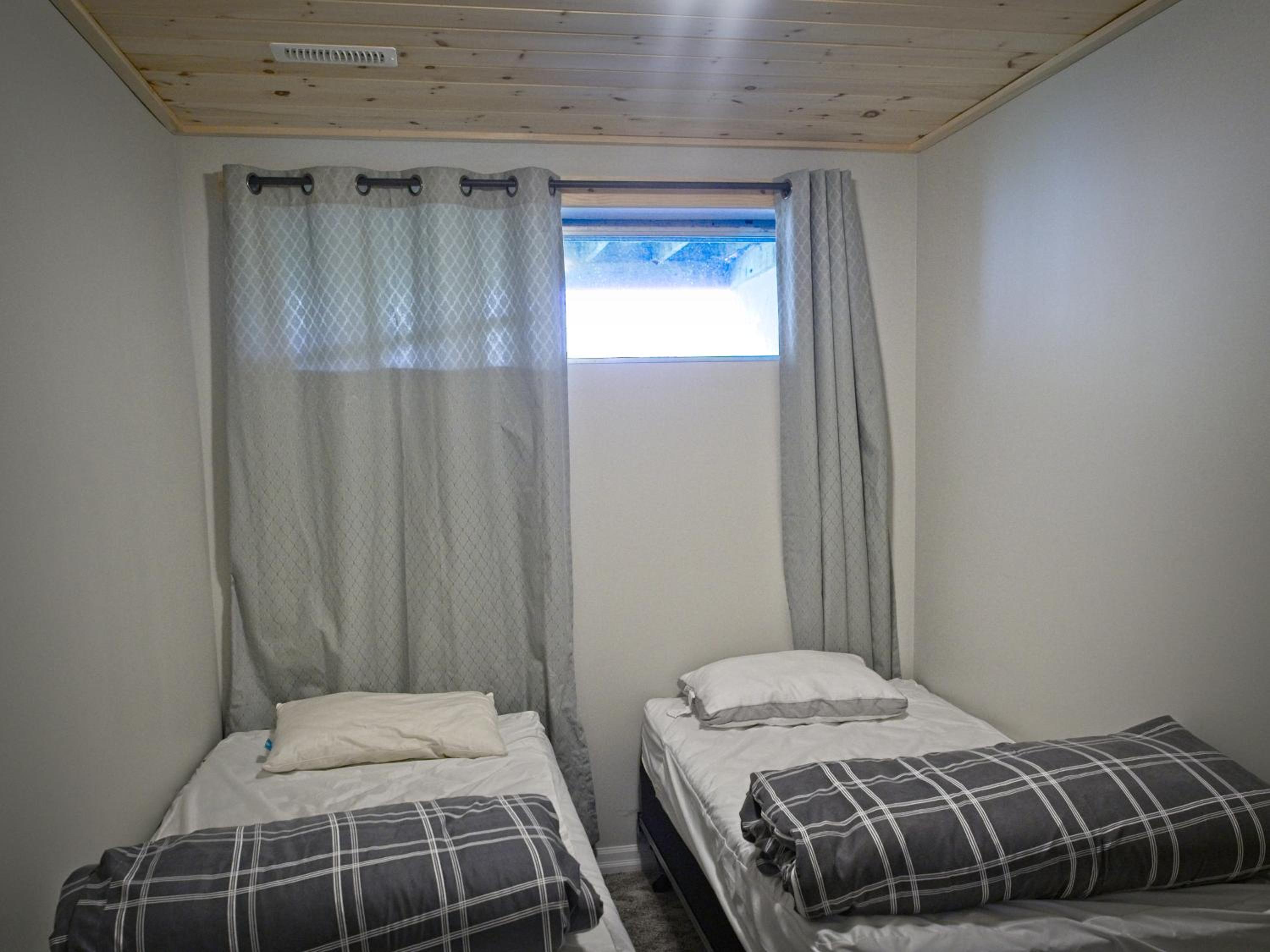 Gateside Chalets Expansive 6 Bedroom Hot Tub Near Village Blue Mountain