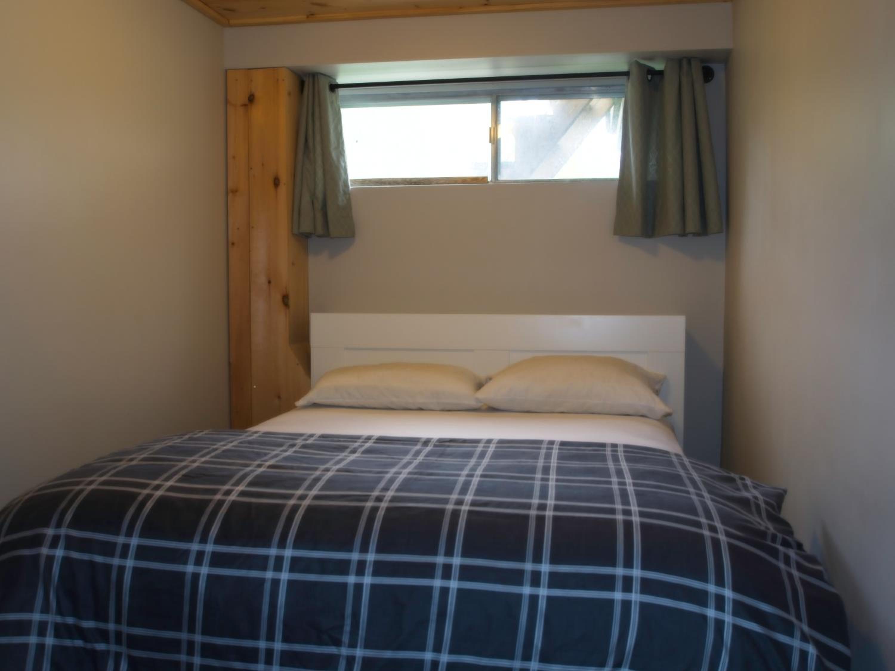 Gateside Chalets Expansive 6 Bedroom Hot Tub Near Village Blue Mountain