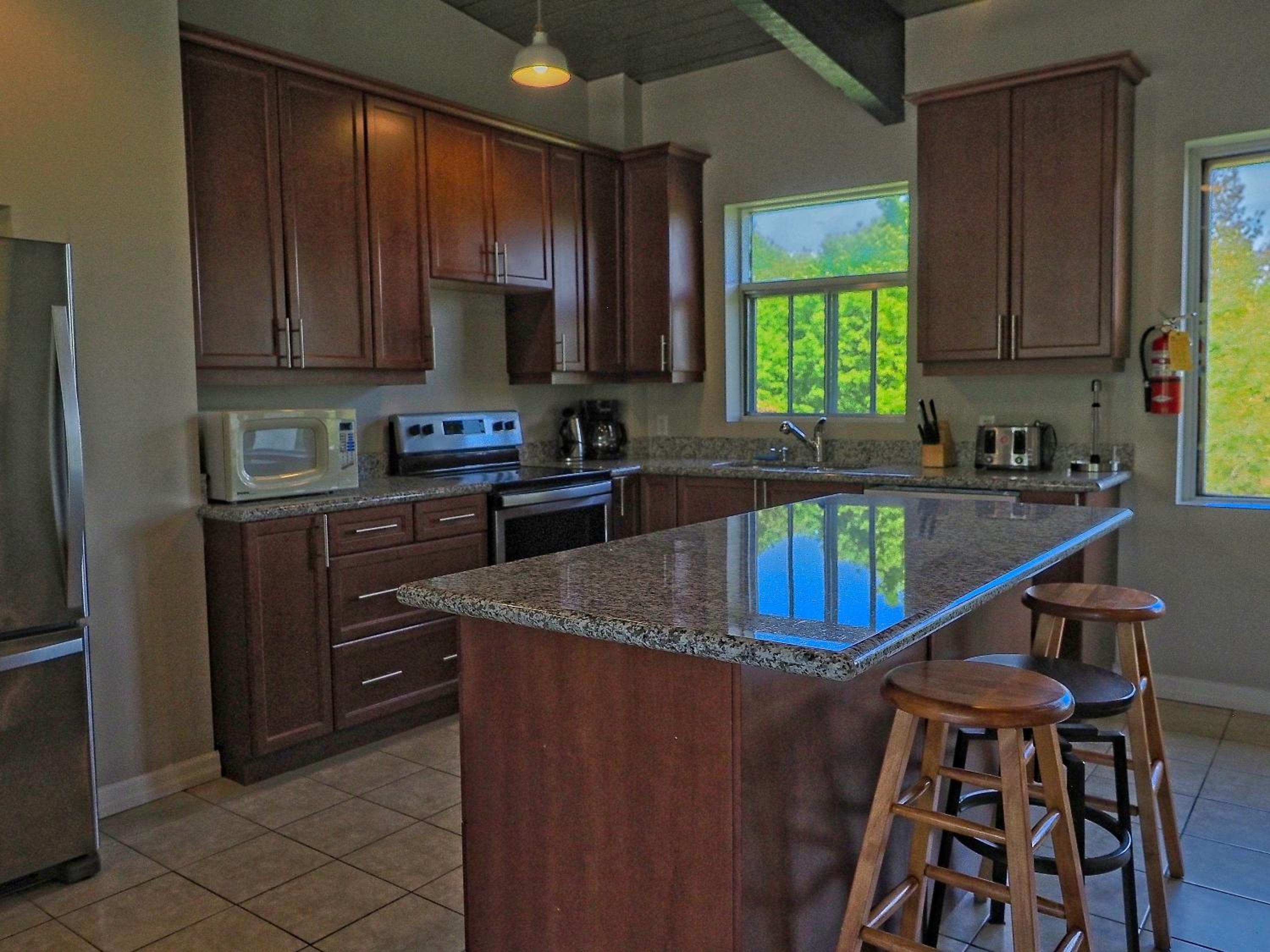 Gateside Chalets Expansive 6 Bedroom Hot Tub Near Village Blue Mountain