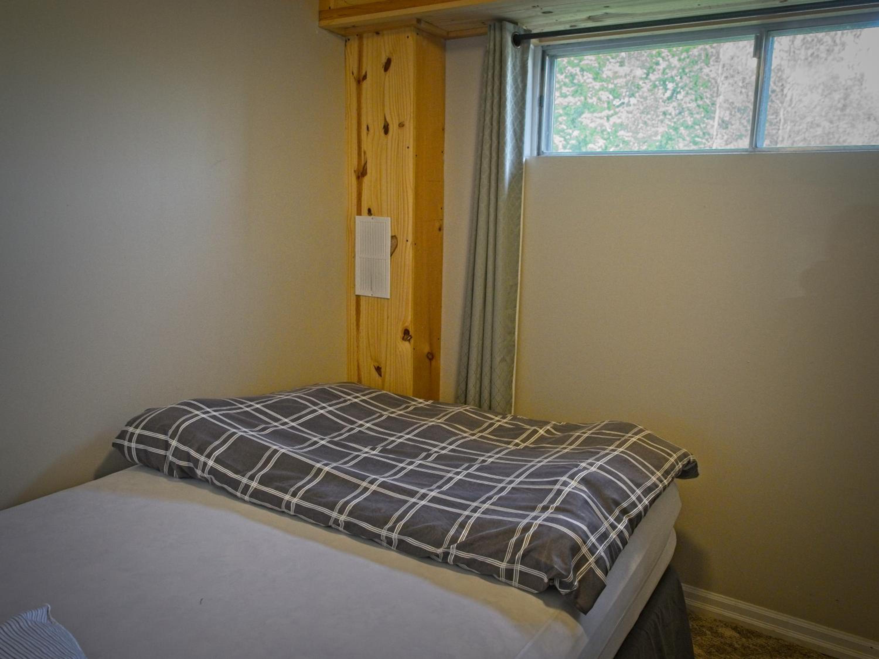 Gateside Chalets Expansive 6 Bedroom Hot Tub Near Village Blue Mountain