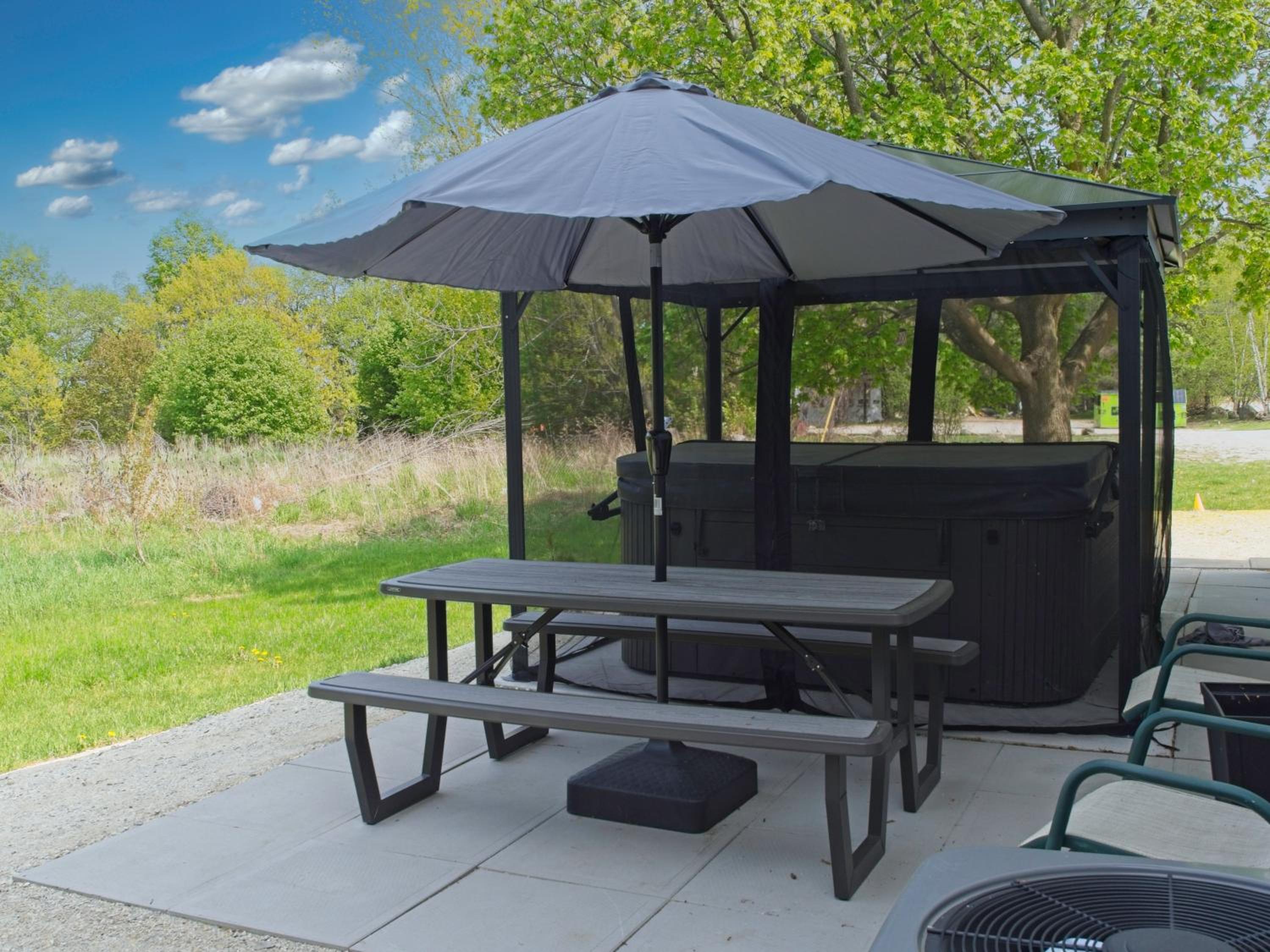 Gateside Chalets Expansive 6 Bedroom Hot Tub Near Village Blue Mountain