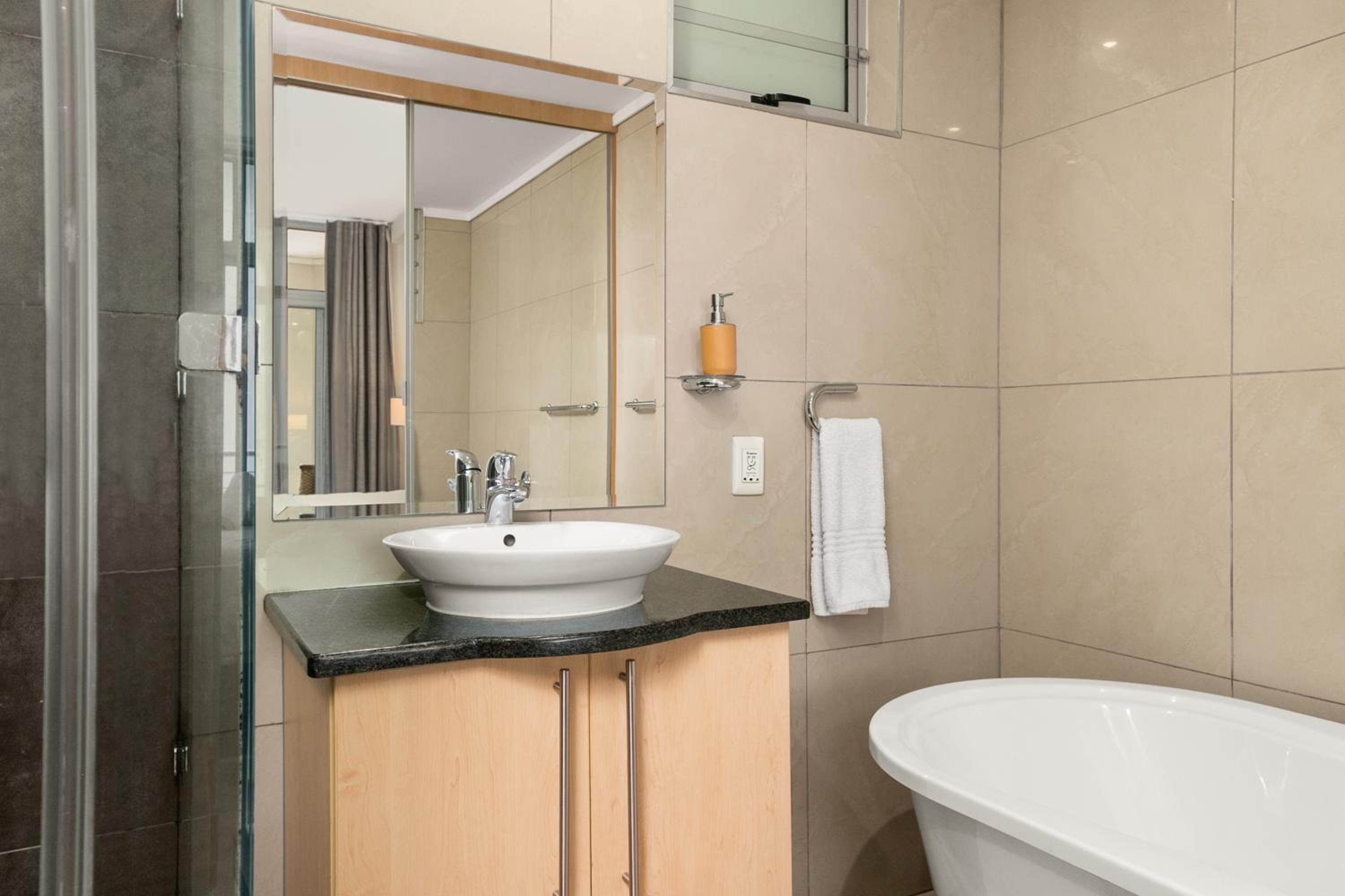 Hydro Park Residences in Sandton WITH GENERATOR