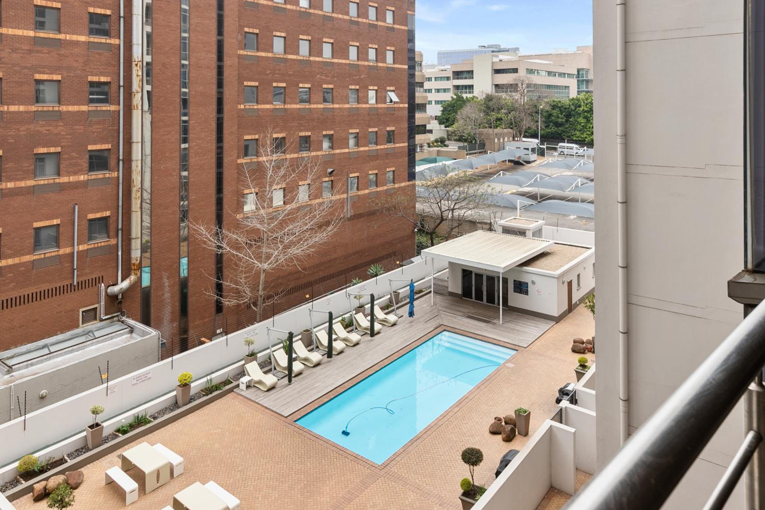 Hydro Park Residences in Sandton WITH GENERATOR