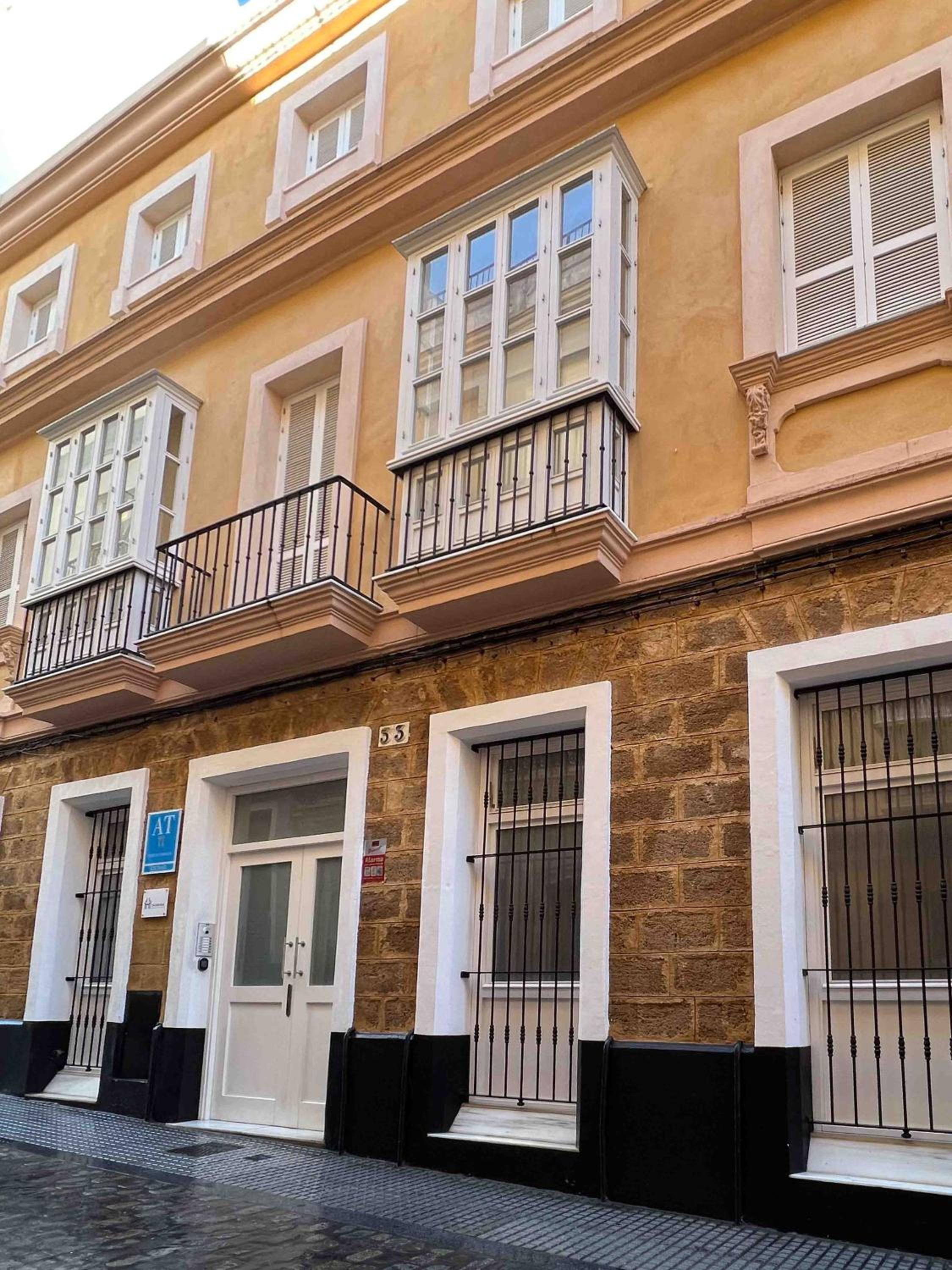 Apartamentos La Tahona Cádiz Centro