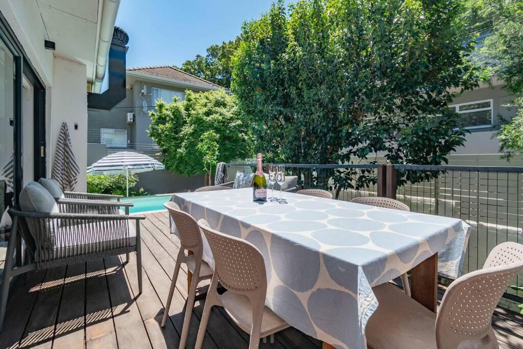 A Family haven in Tamboerskloof view 3