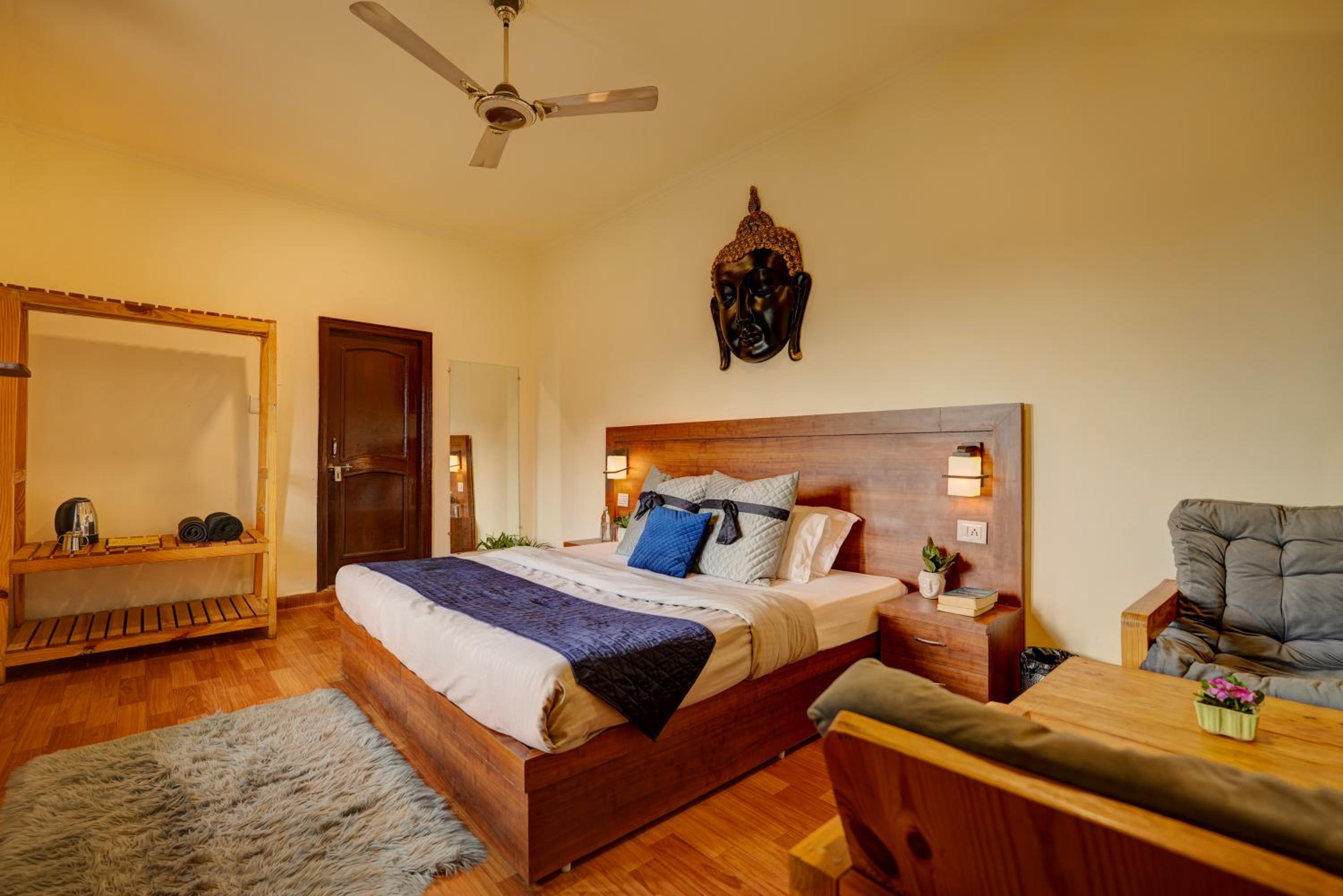Shalom Backpackers Rishikesh