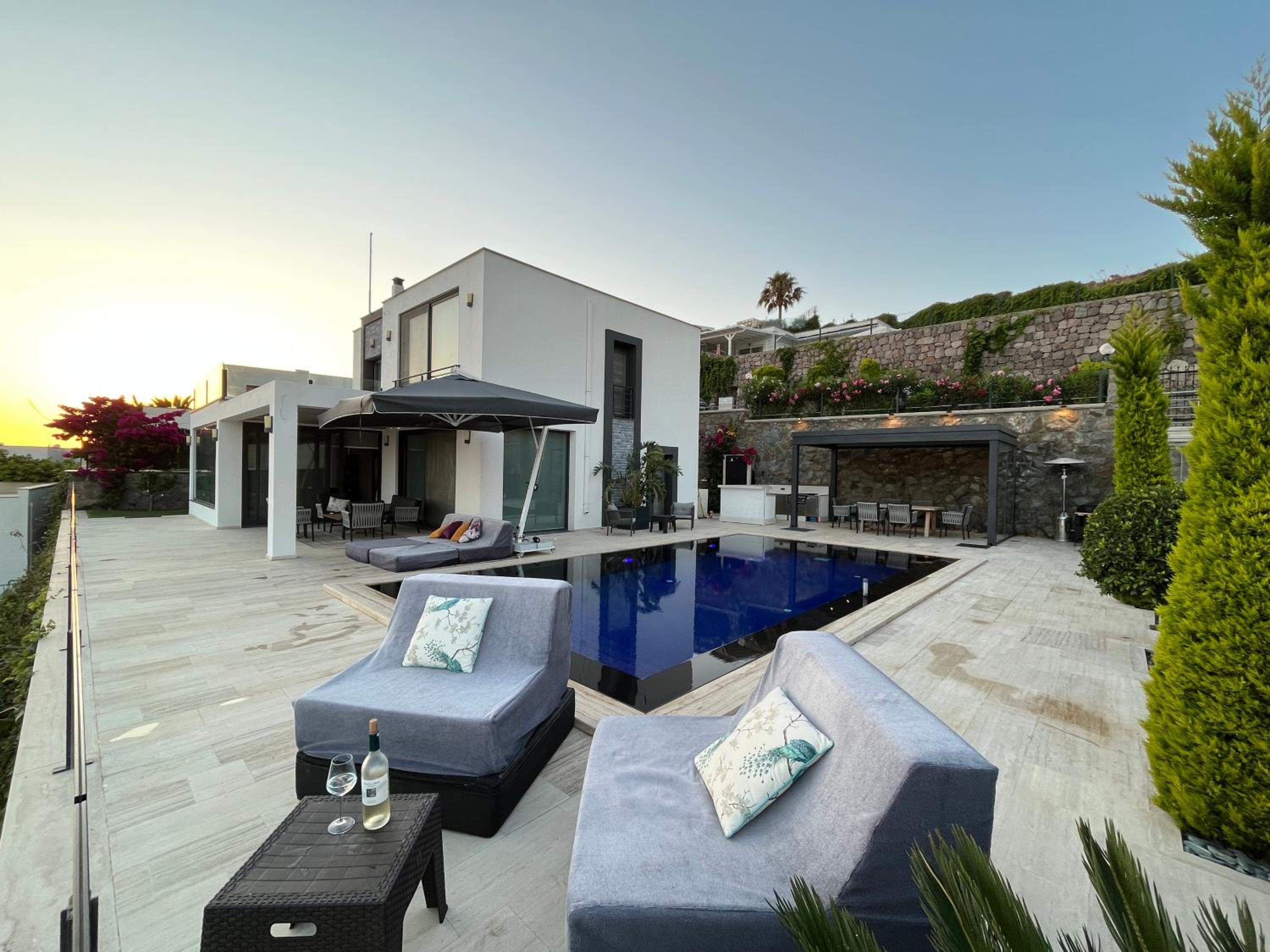Villa Aylinda with private heated Pool view 2