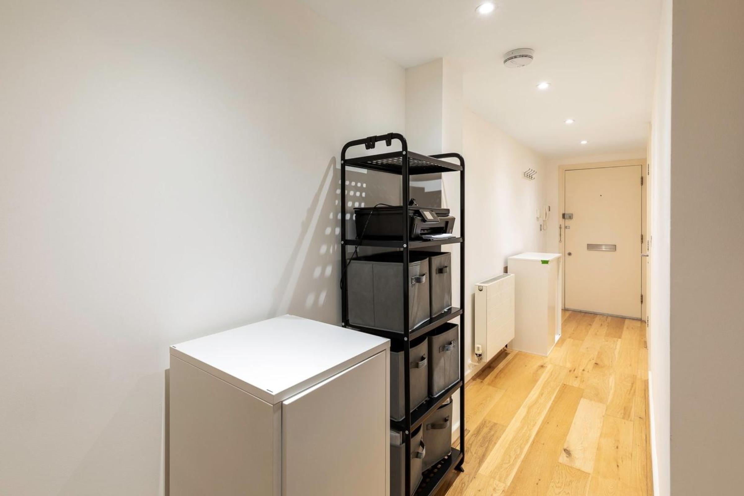 Central 2-bed 2-bath apartment in Old Street