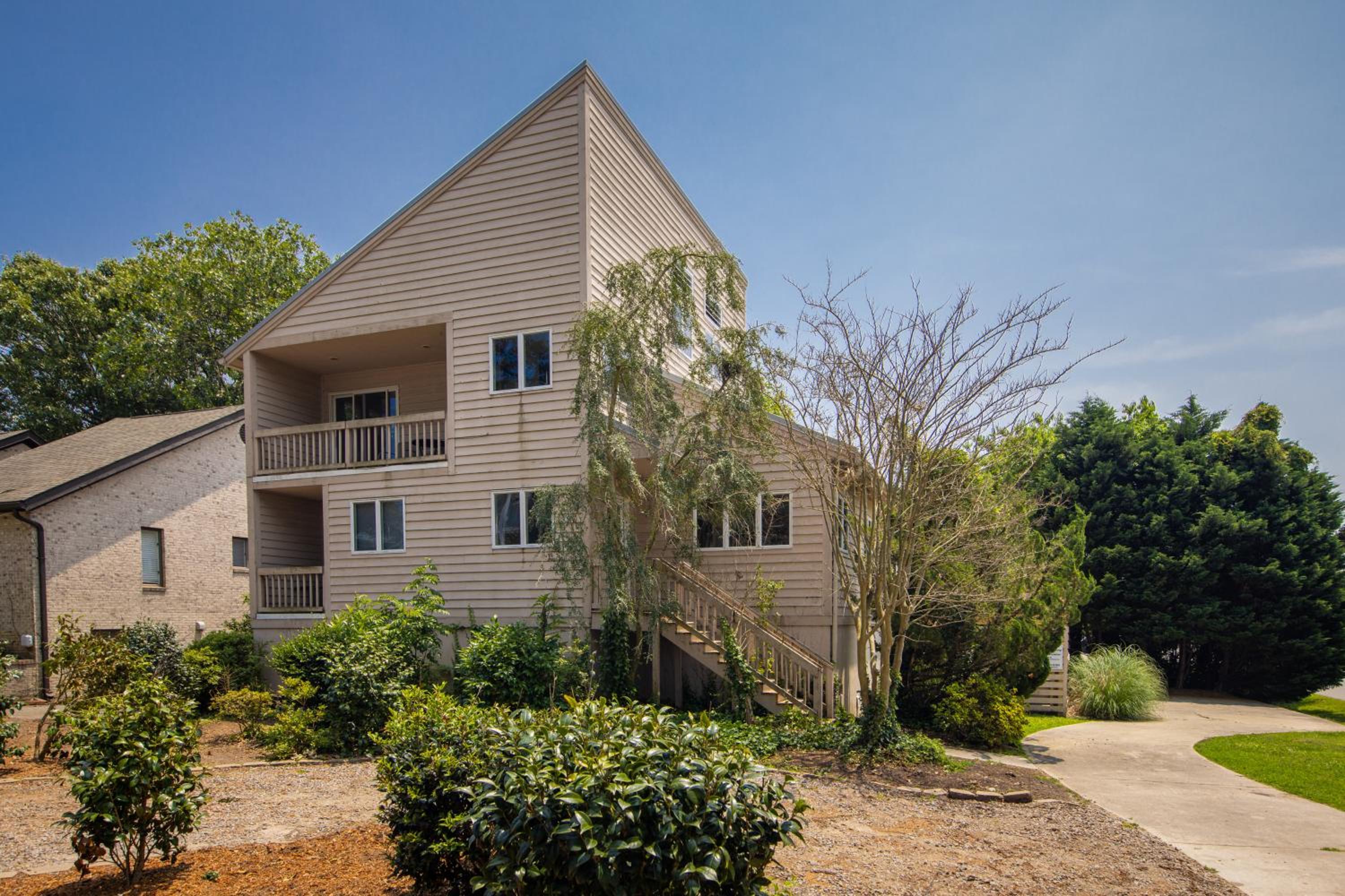 Sail Away - Croatan VB home with billiards table