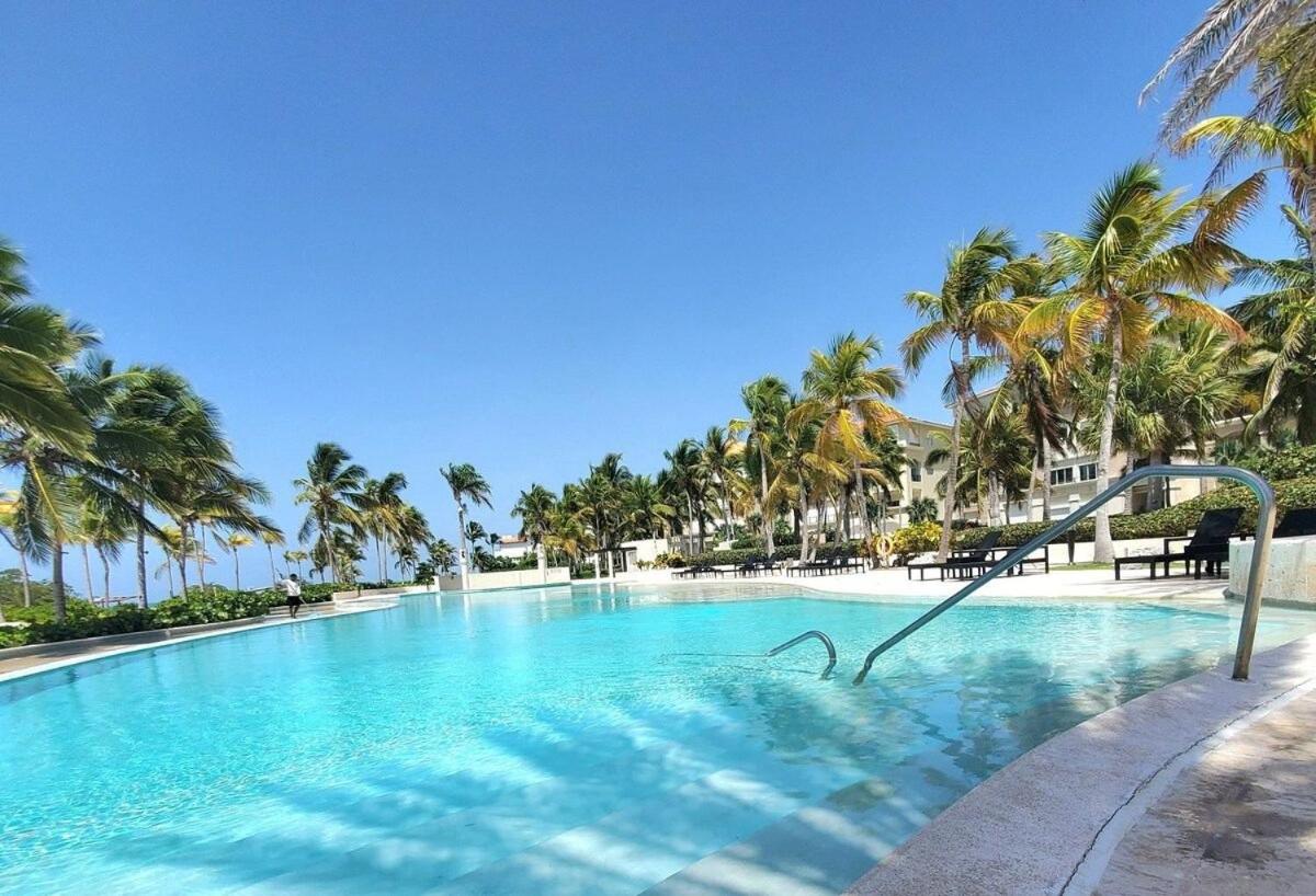 Exclusivos apartamentos con vista a la playa en Aquamarina, Cap Cana