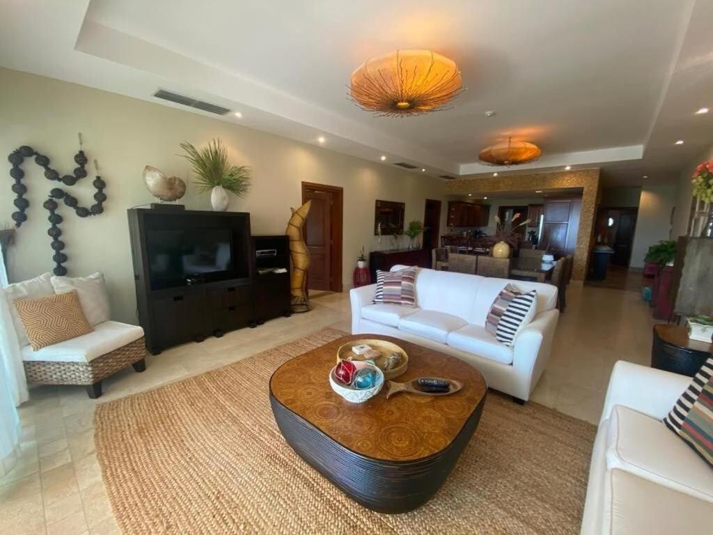 Exclusivos apartamentos con vista a la playa en Aquamarina, Cap Cana
