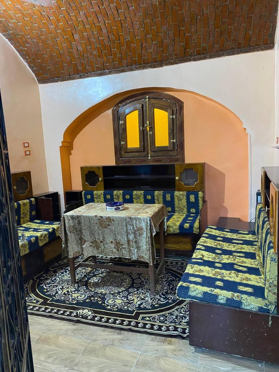 Malika nubian house