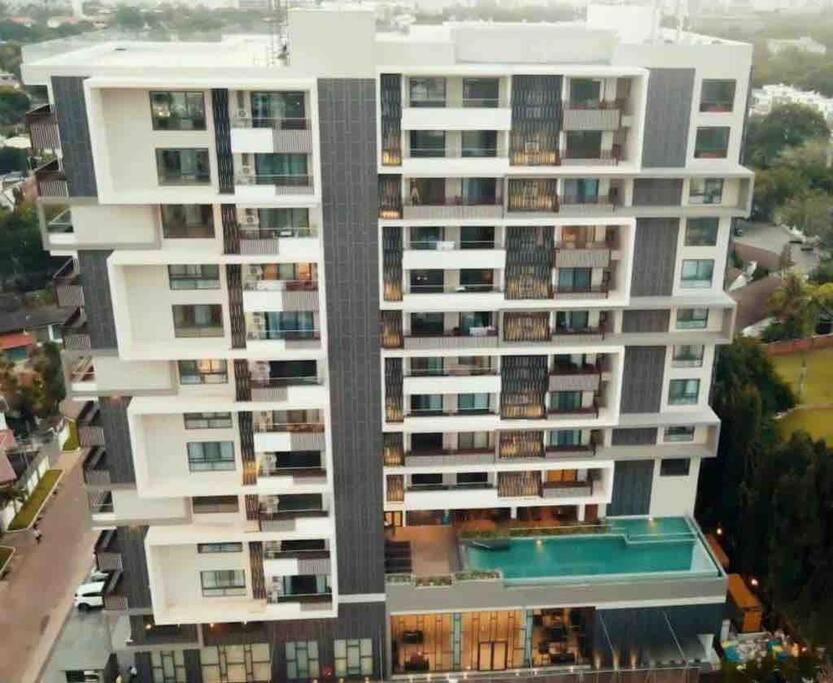 Oceanview Apartment Getaway