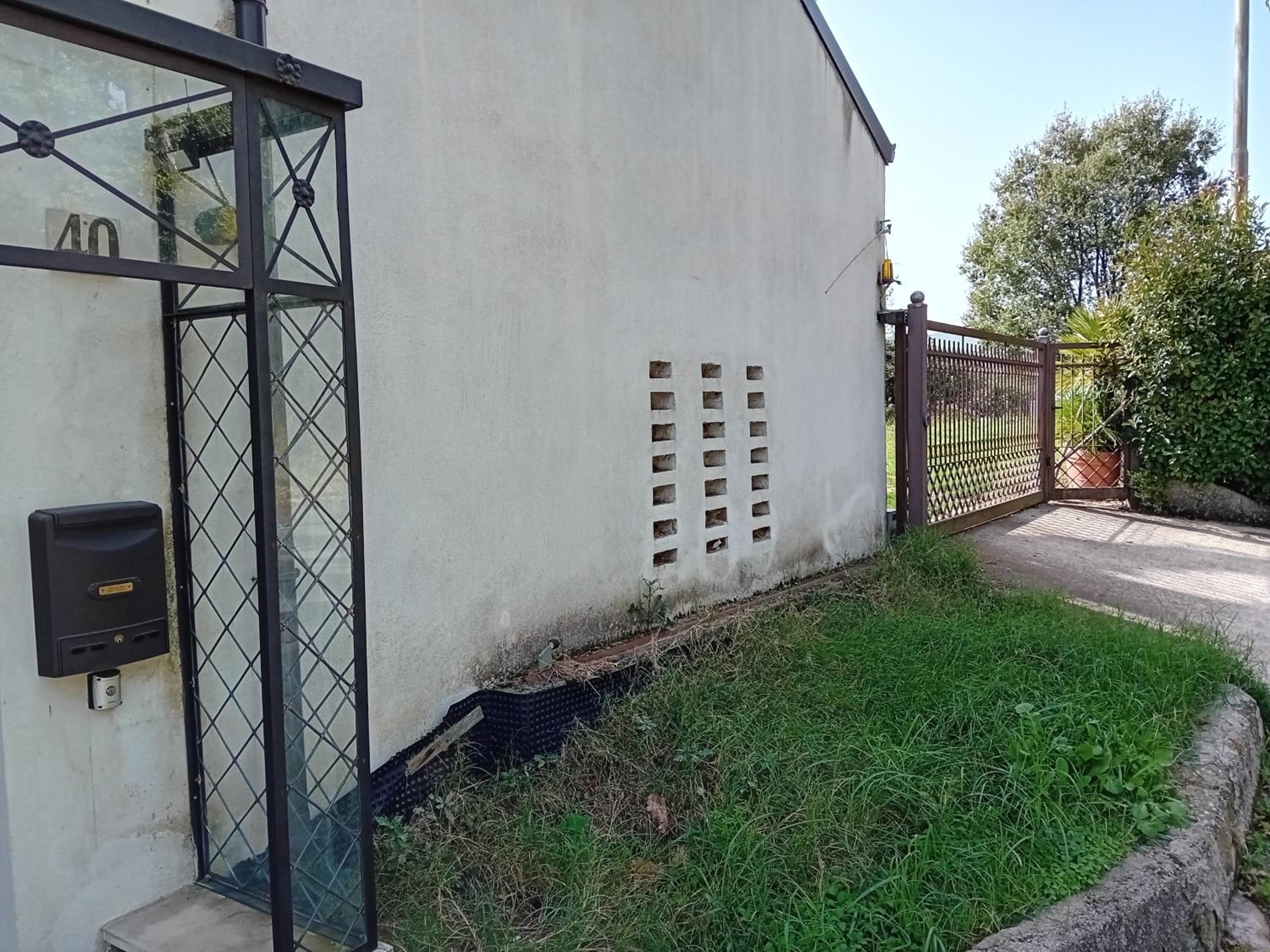 LA CASA SUL LARA view 5