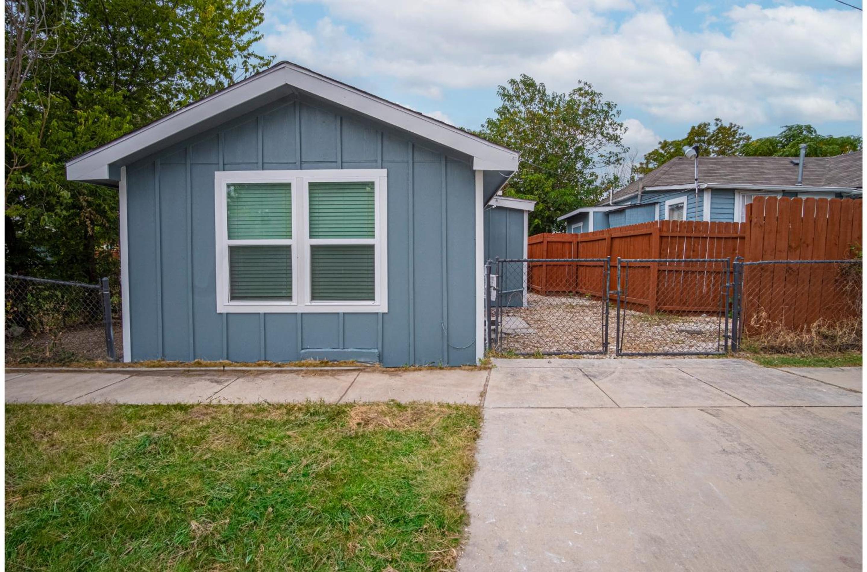 Downtown Accessible New 1BR1BA Cozy Studio view 3
