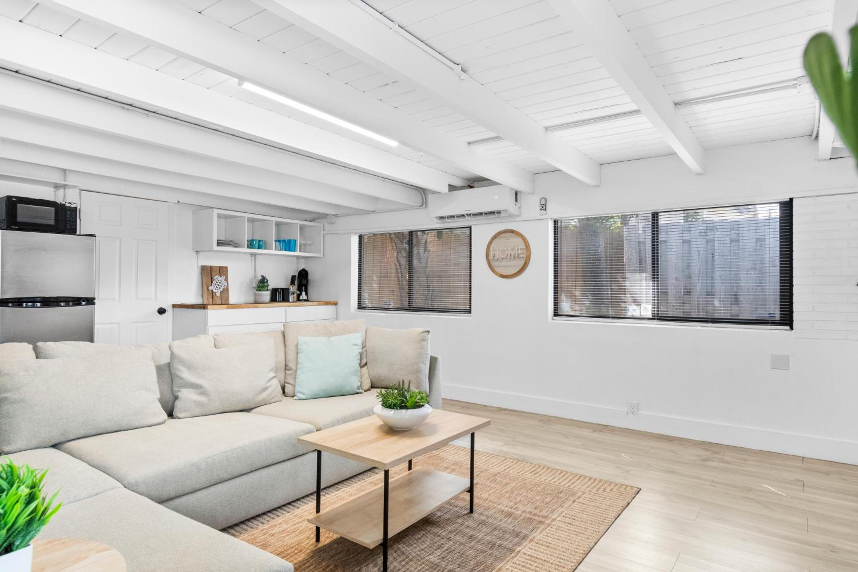 Sun Getaway Rentals view 3