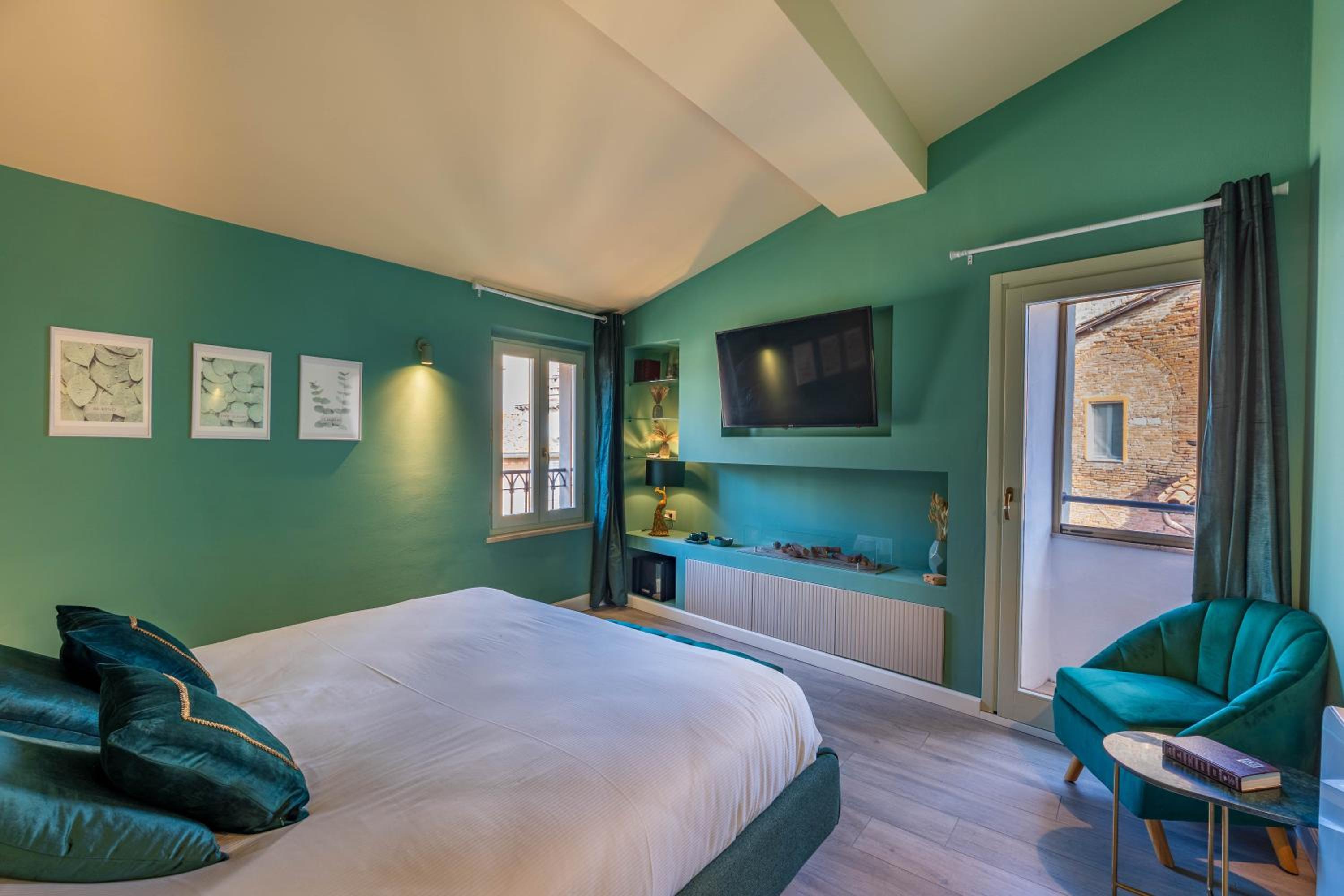 hotel room