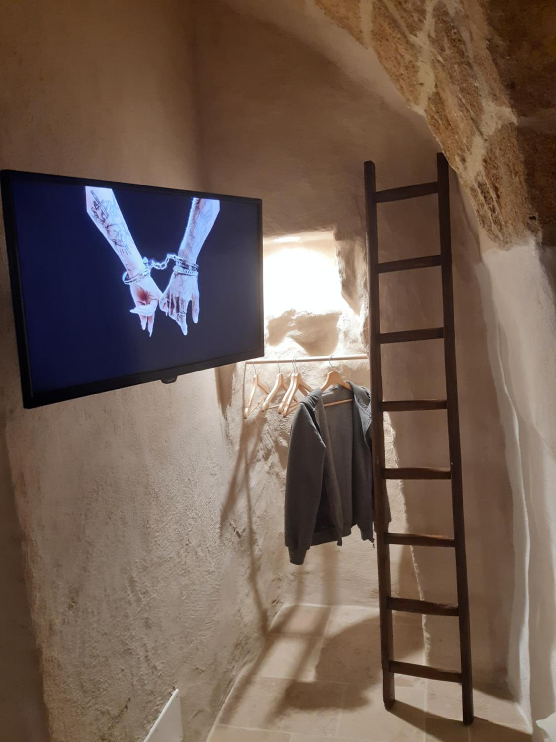 LA SEGRETA DEL CASTELLO, Private Access