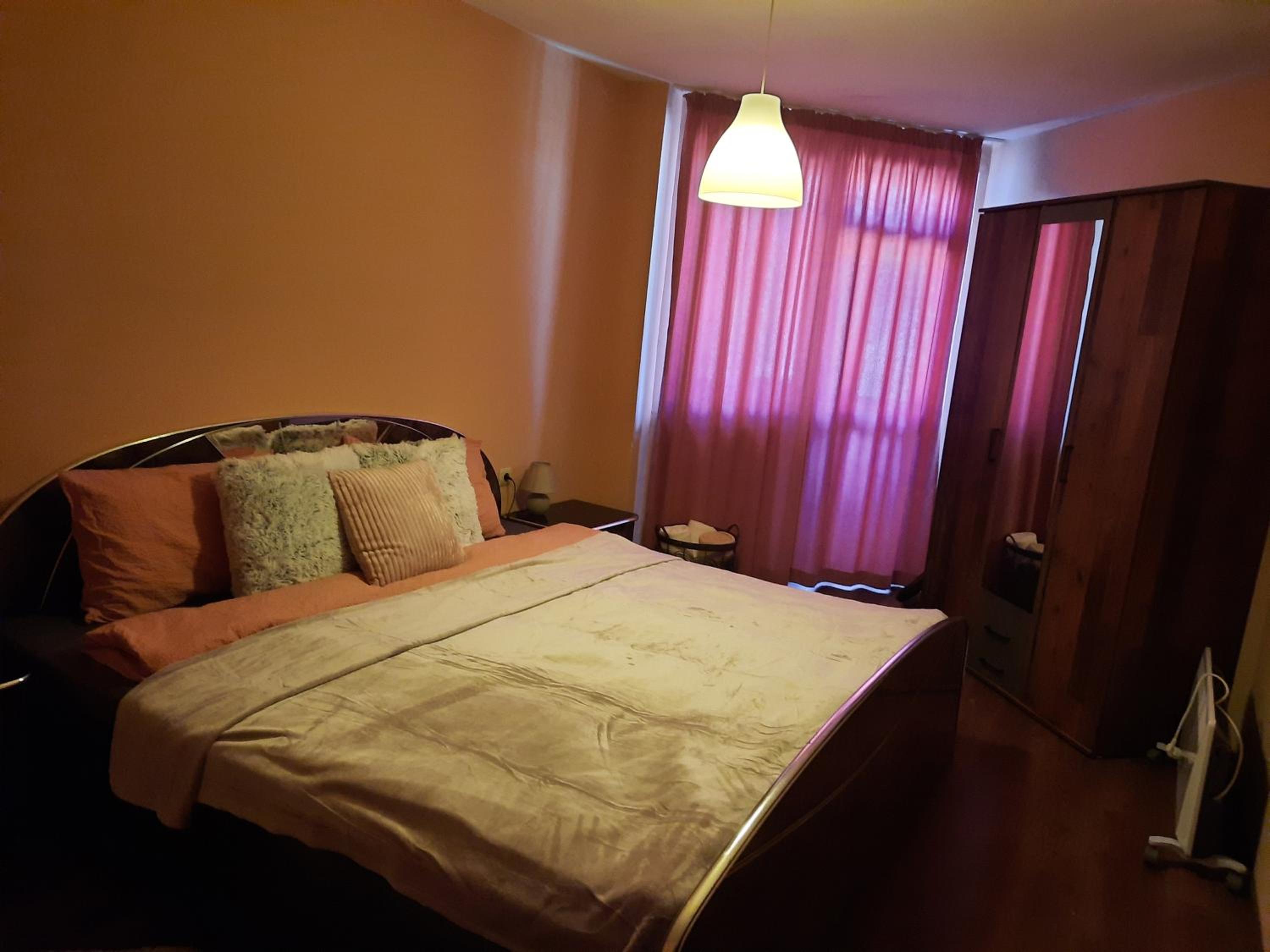 Eleny home