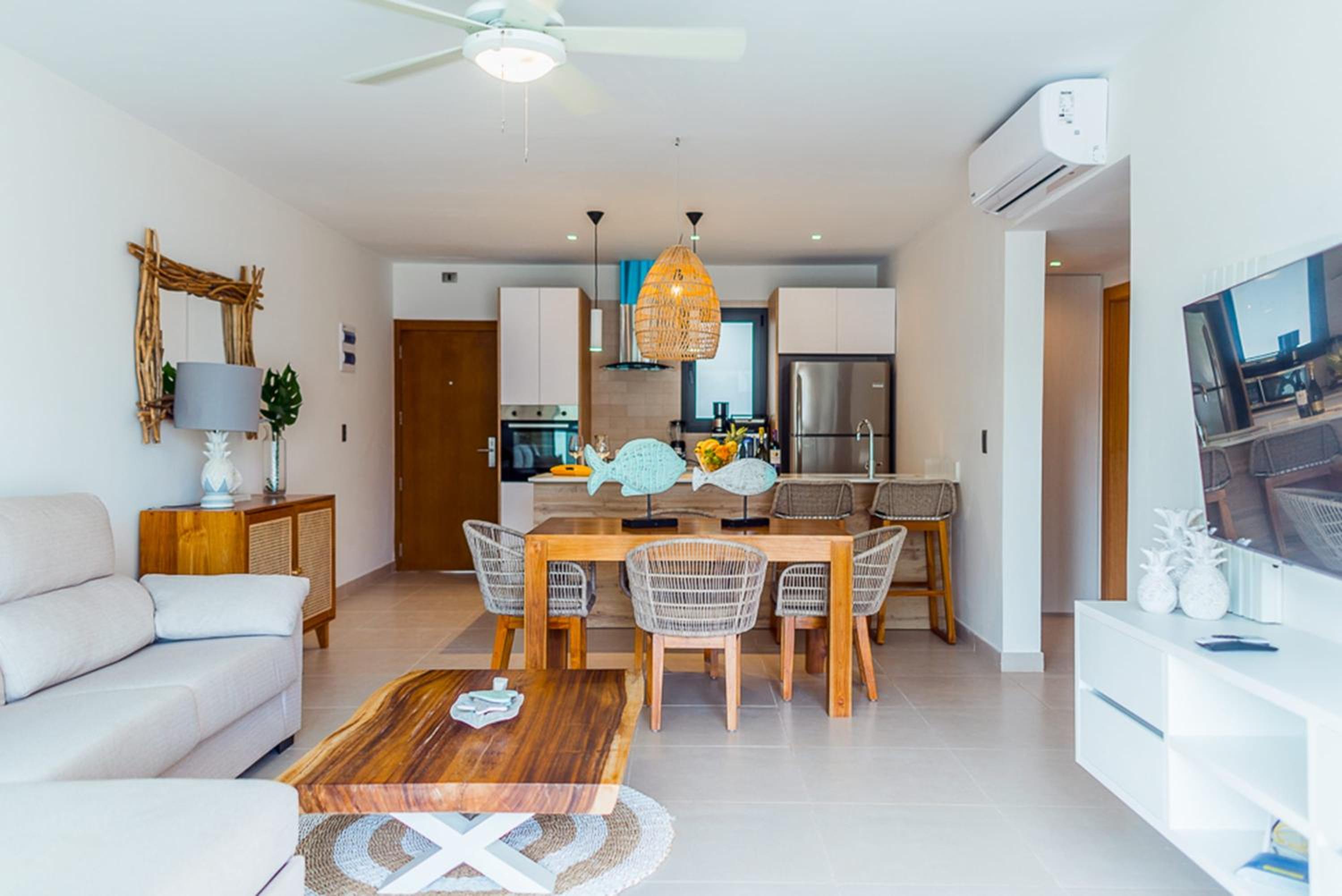 Super spacious condo with private picuzzi view 5