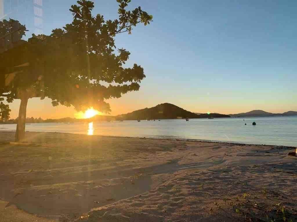 Pé na areia Armação da Piedade Casa Pé na Areia Frente Mar Gov Celso Ramos