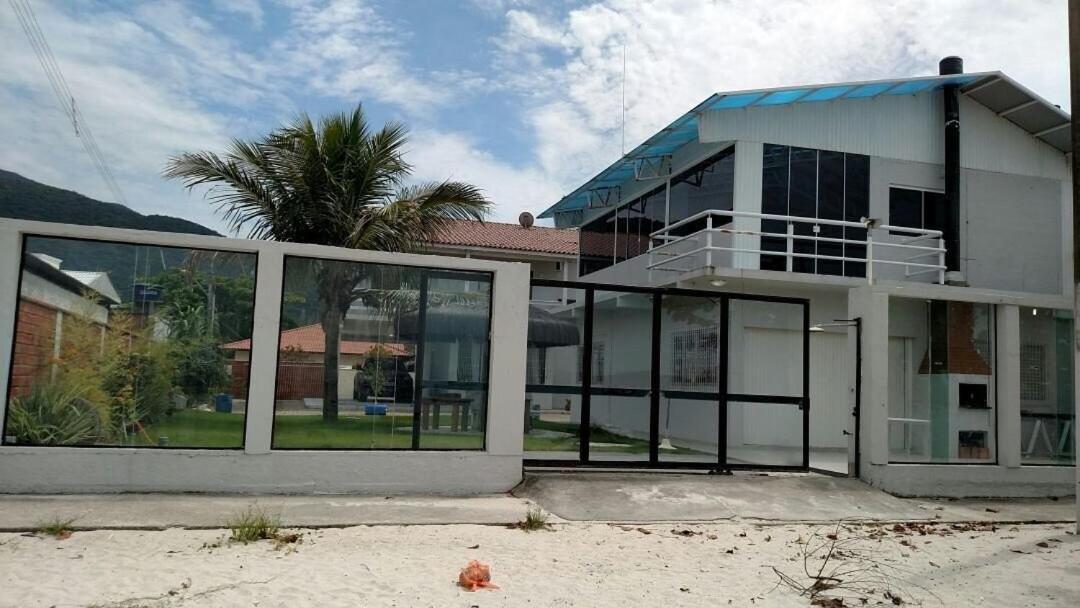 Pé na areia Armação da Piedade Casa Pé na Areia Frente Mar Gov Celso Ramos
