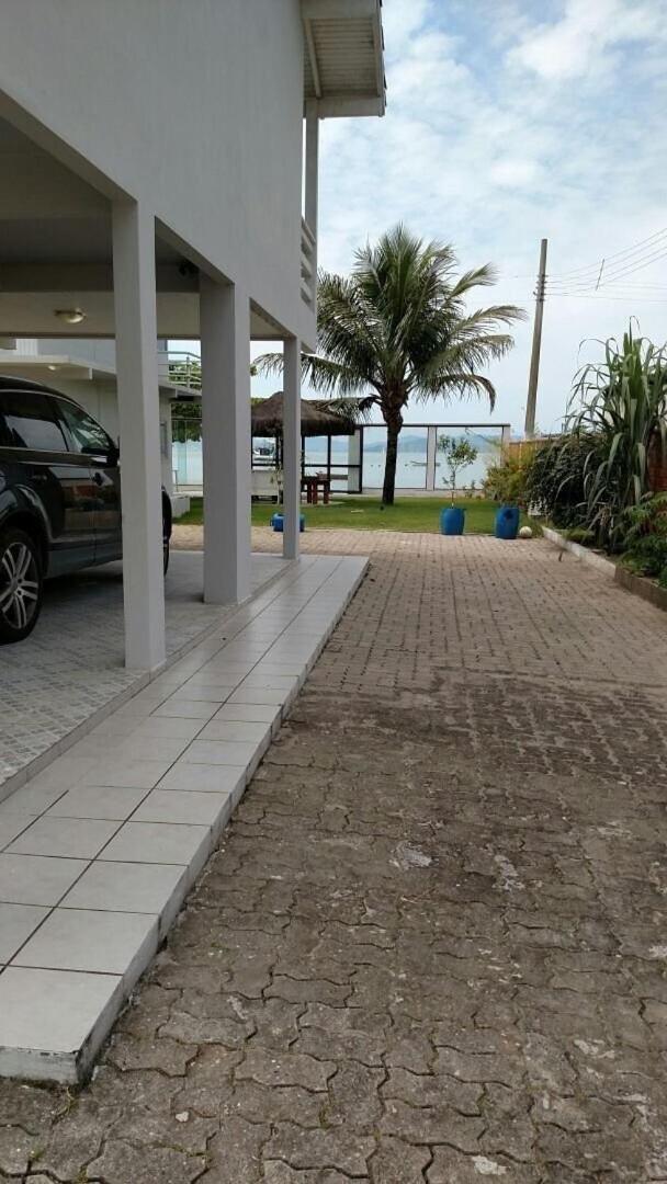 Pé na areia Armação da Piedade Casa Pé na Areia Frente Mar Gov Celso Ramos
