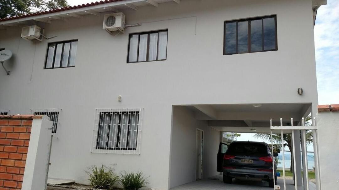 Pé na areia Armação da Piedade Casa Pé na Areia Frente Mar Gov Celso Ramos