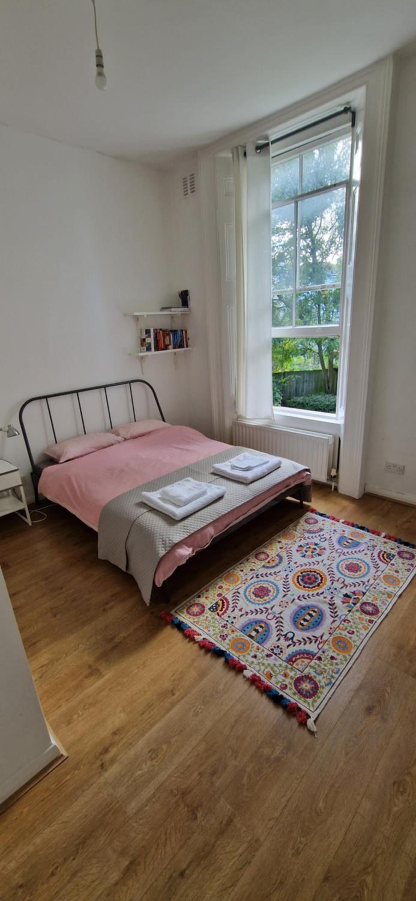 Primrose Hill - Charming, Cosy, 2 Double Bedrooms Apartment